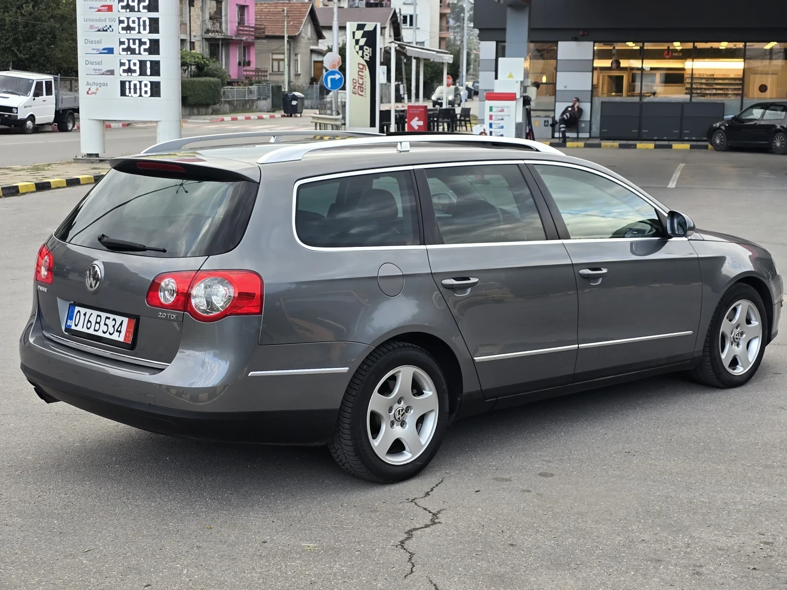 VW Passat Внос от Италия 170 коня дистроник Топ състояние - изображение 8