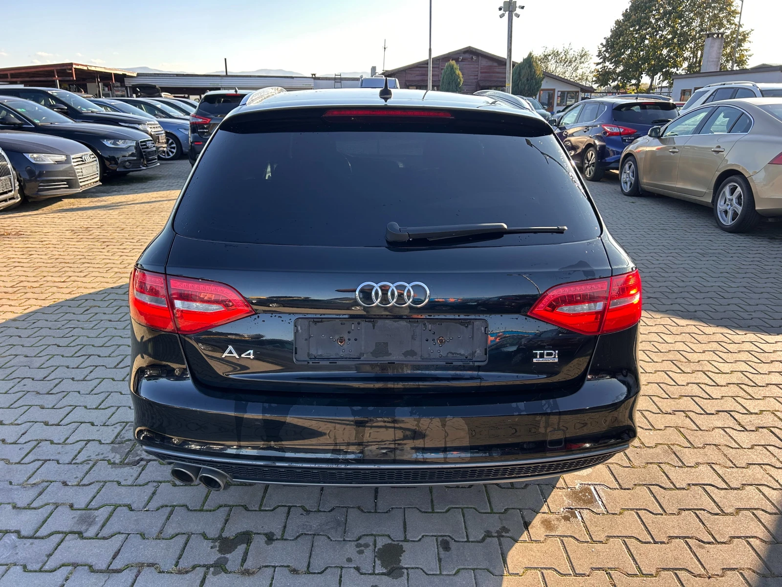 Audi A4 2.0TDI QUATTRO AVTOMAT/NAVI EURO 5 - изображение 7