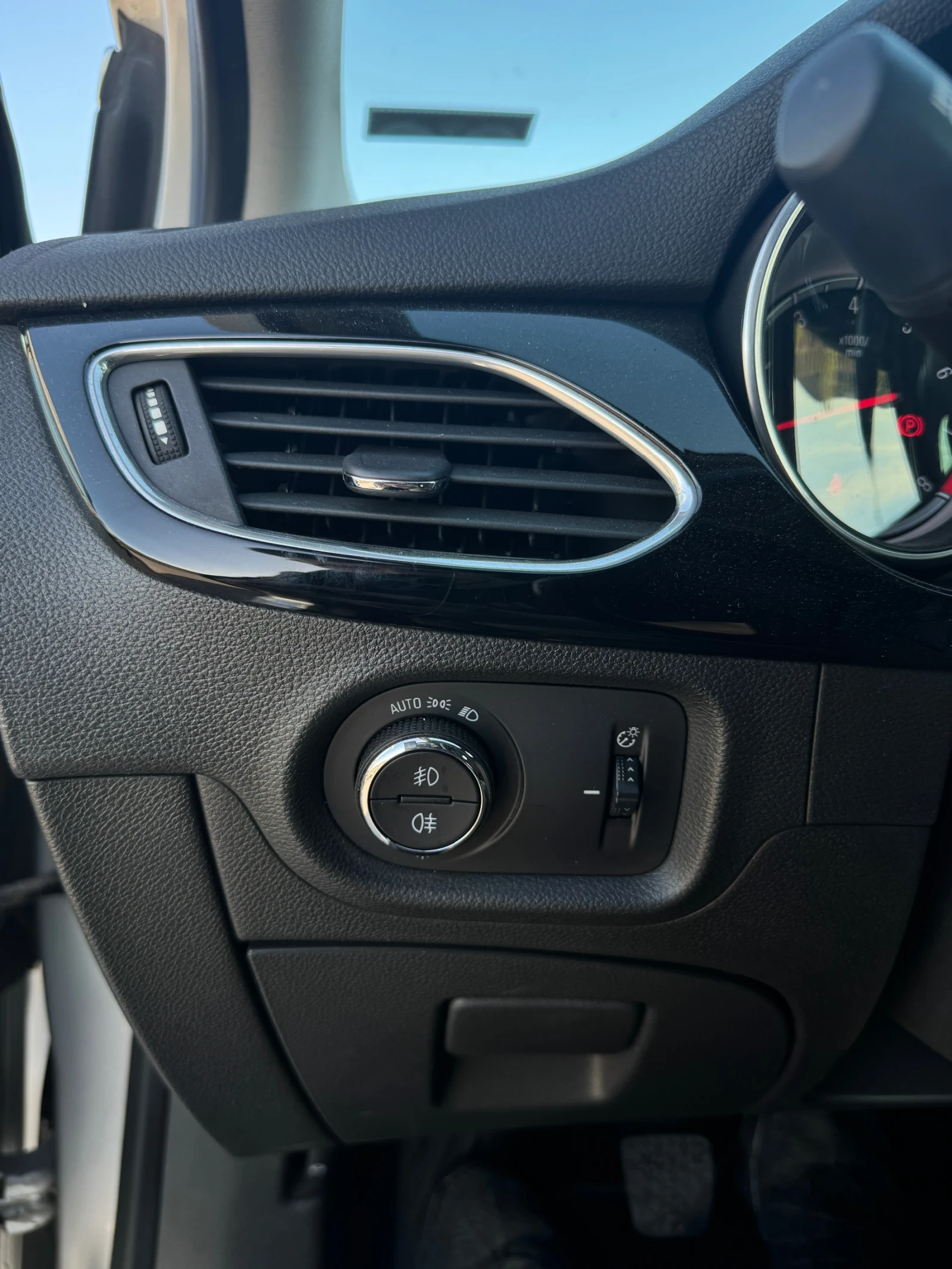 Opel Astra Opel Astra K - 125 к.с. - Innovation - 1.4 Turbo  - изображение 9