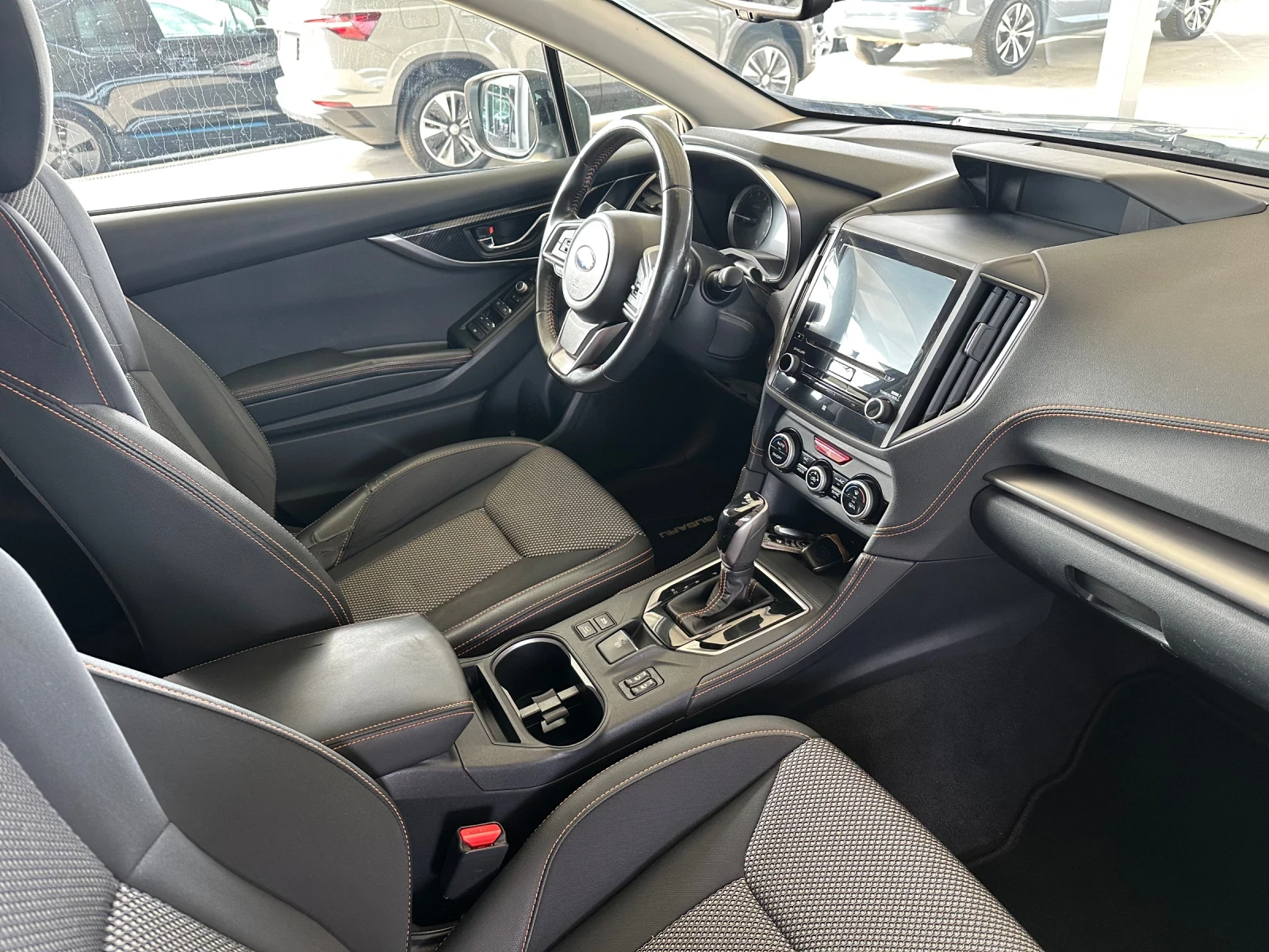 Subaru XV 2.0i* Style* Navi* AWD* Автомат - изображение 10