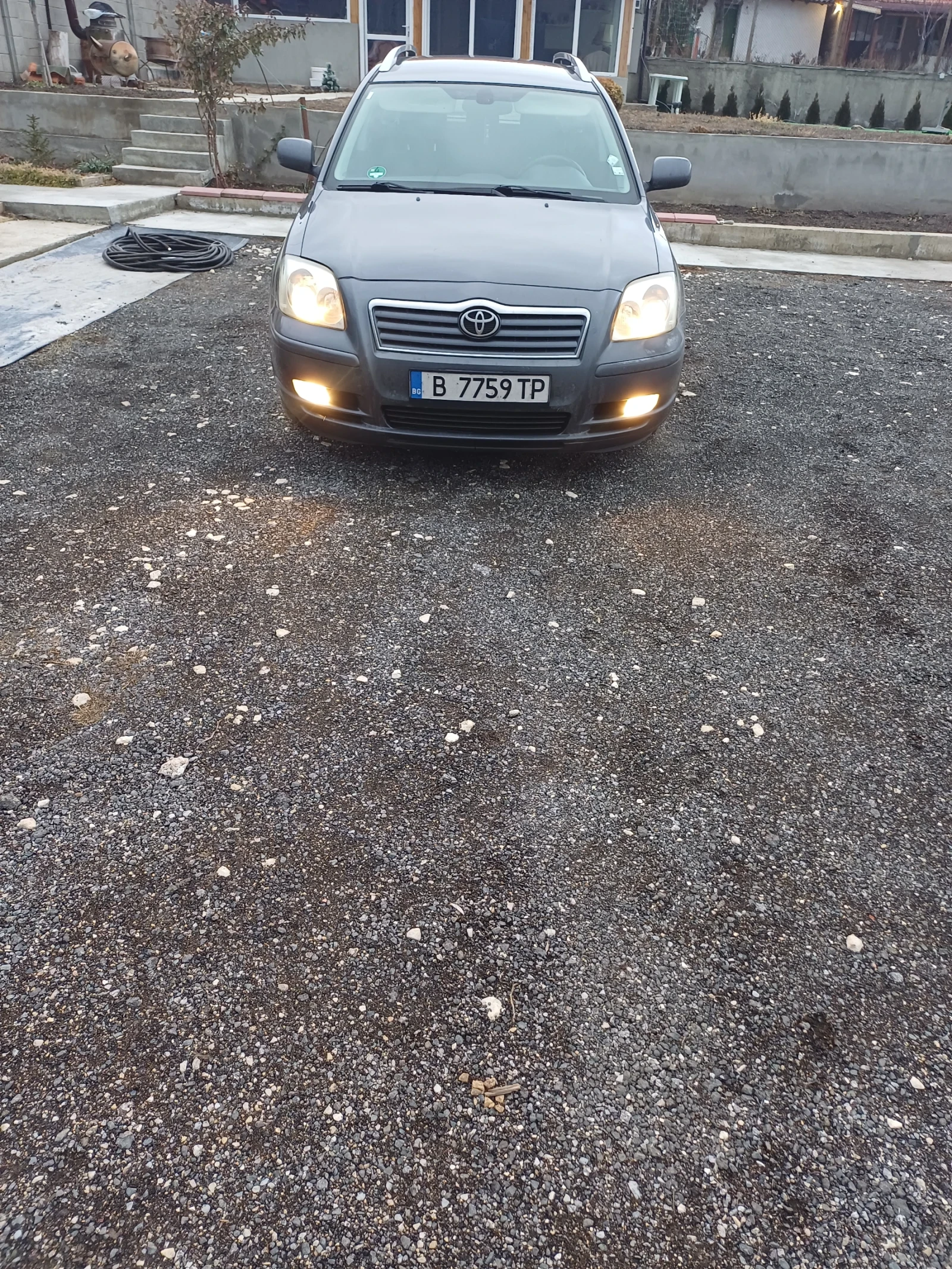 Toyota Avensis  - изображение 4