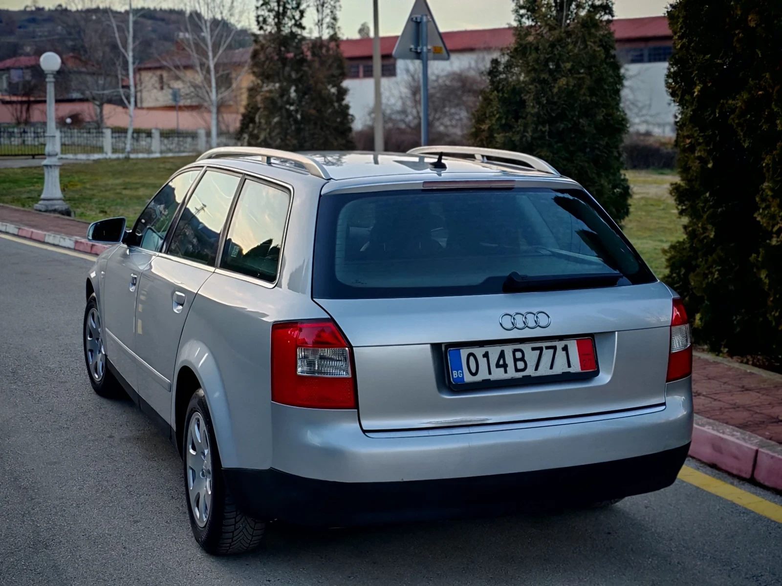 Audi A4 1.9TDI(131)* AVANT* ��� ����*  | Mobile.bg � ����������� 4