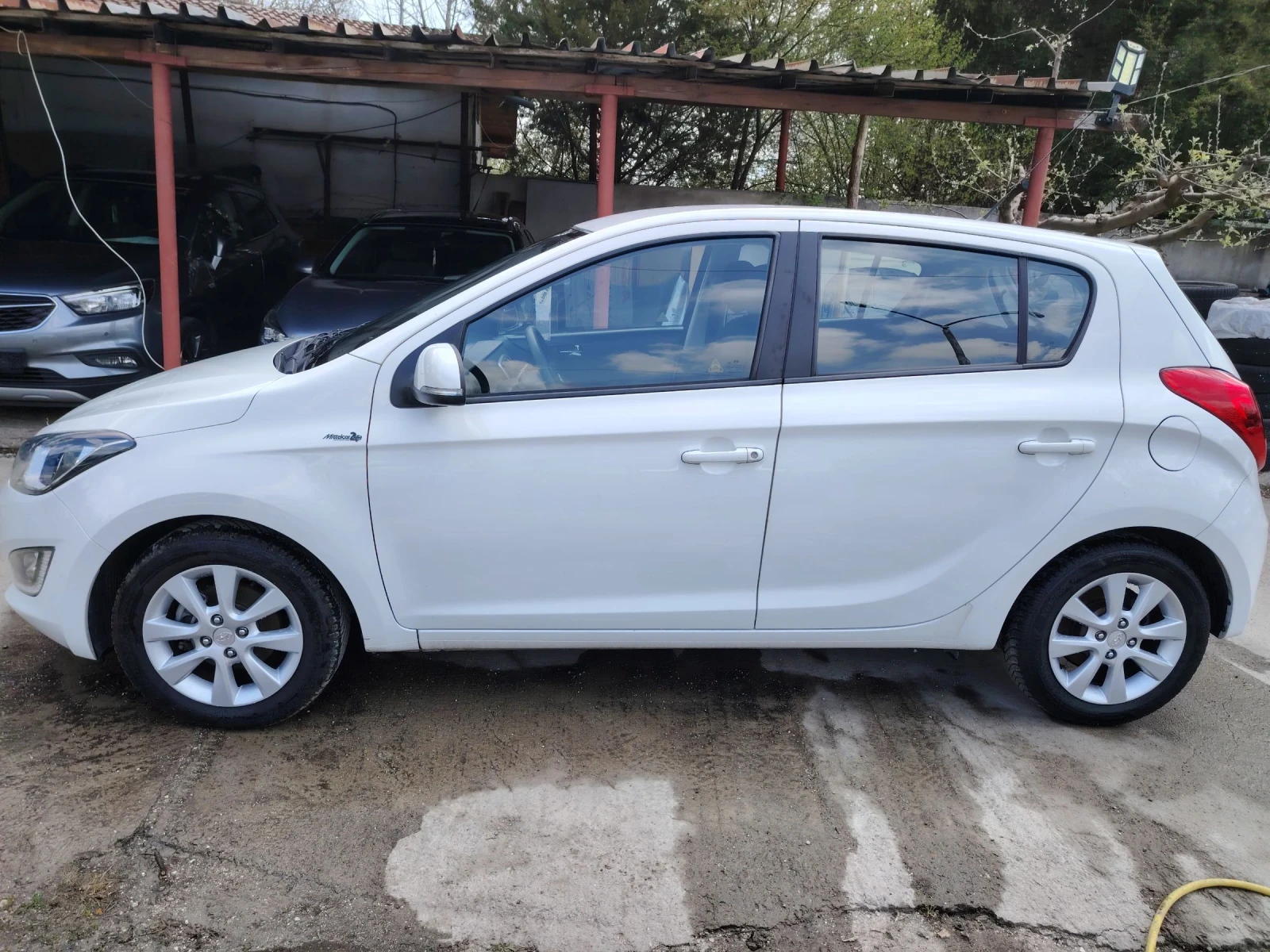 Hyundai I20, снимка 3 - Автомобили и джипове - 53291687