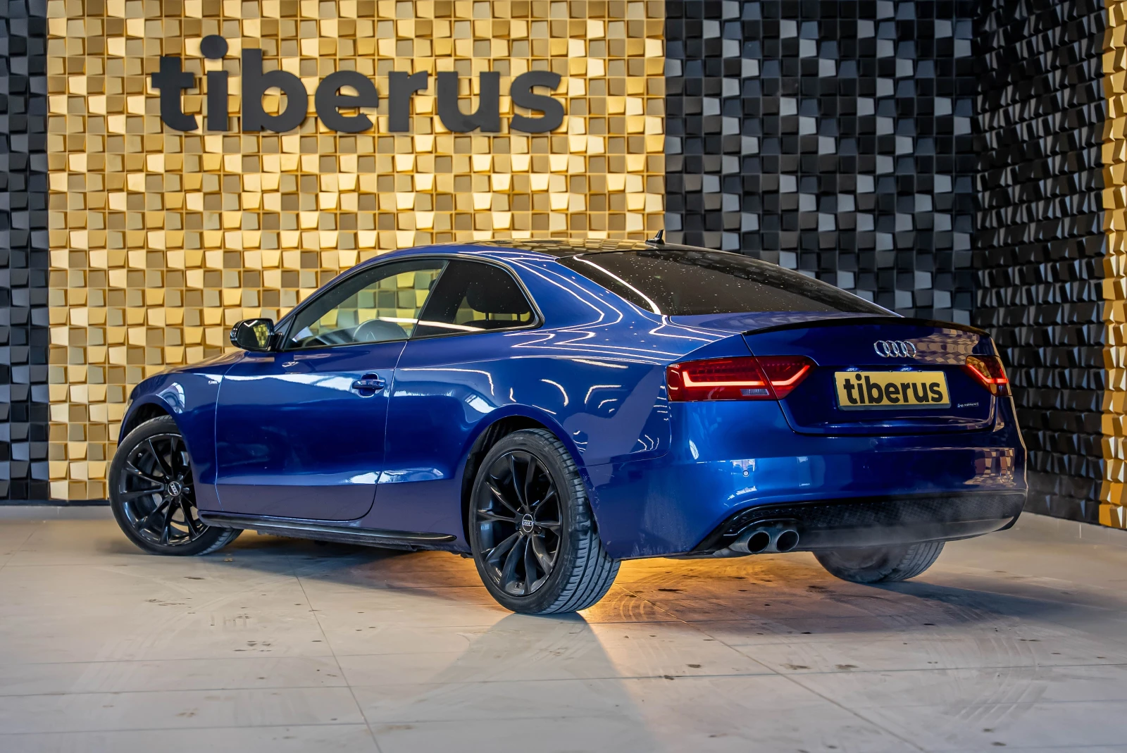 Audi A5 Coupe 3.0 TDI Quattro S-Line - изображение 2