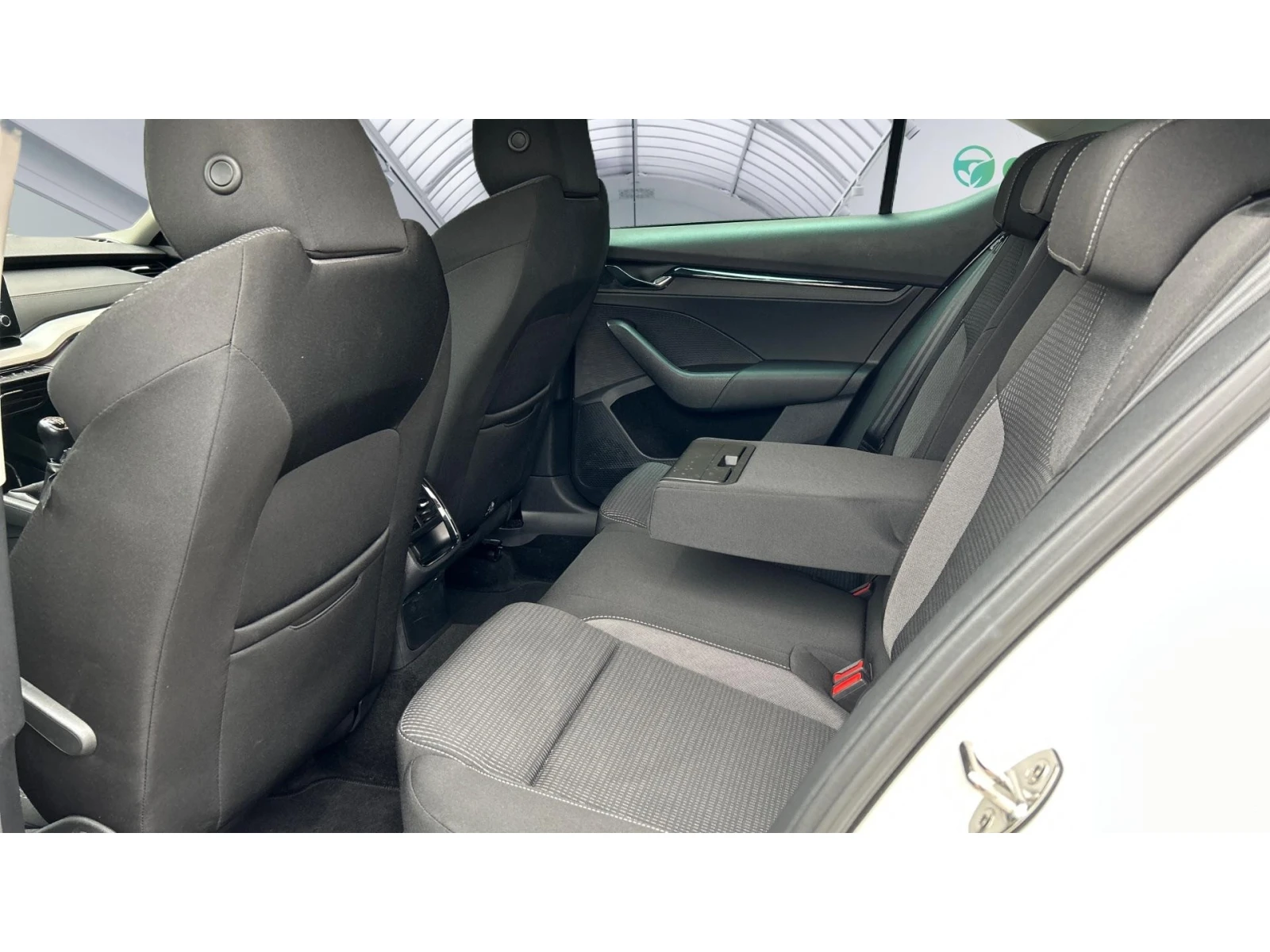 Skoda Octavia  2.0 TDi  M/T 150к.с., Месечна вноска от 249  , снимка 12 - Автомобили и джипове - 53724014