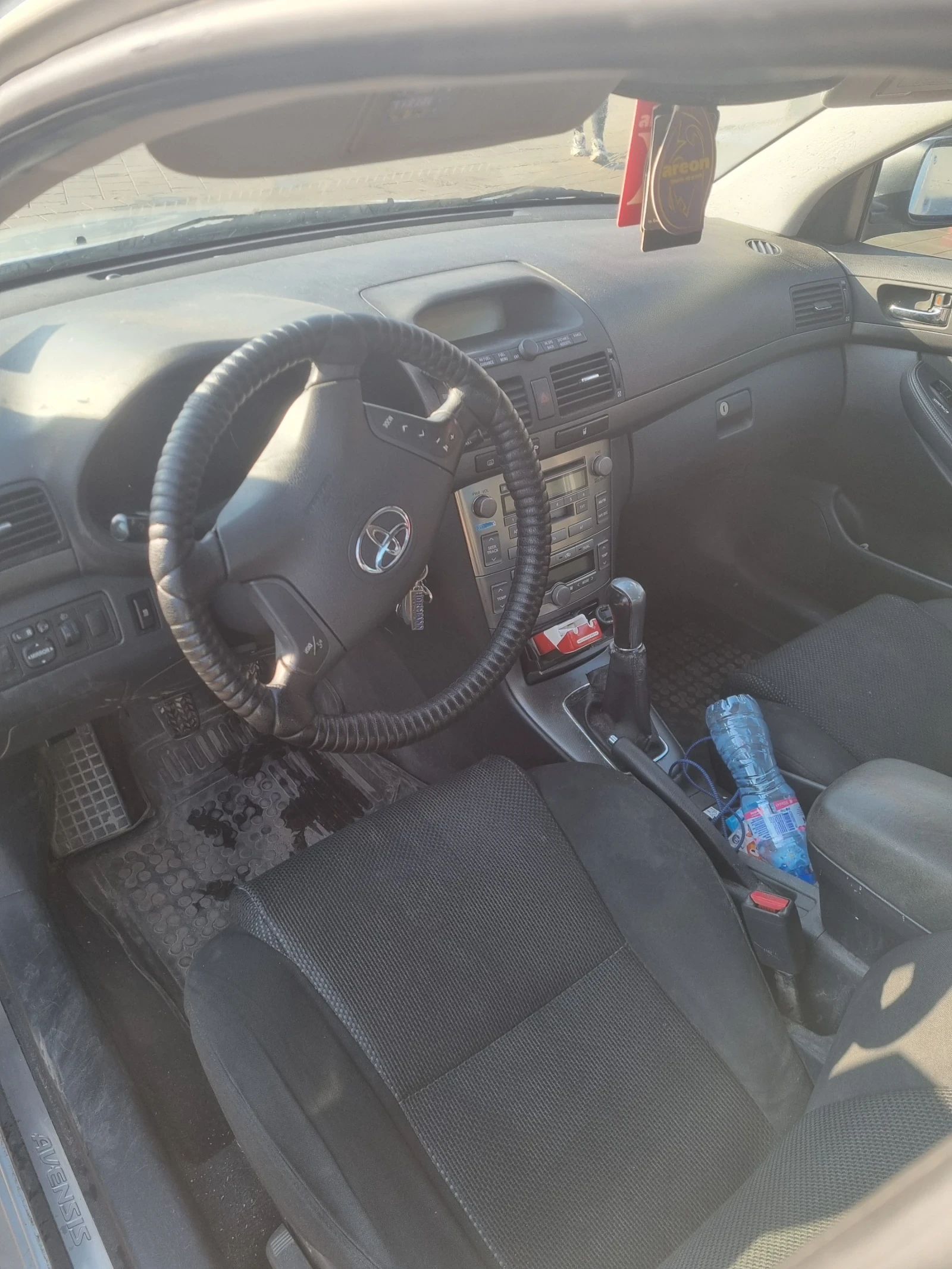 Toyota Avensis 2.0 d4d 116, снимка 5 - Автомобили и джипове - 53848960