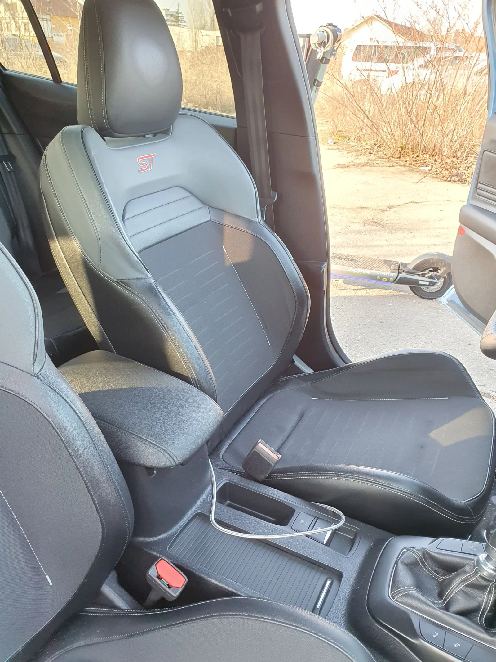 Ford Focus ST, снимка 11 - Автомобили и джипове - 53864724