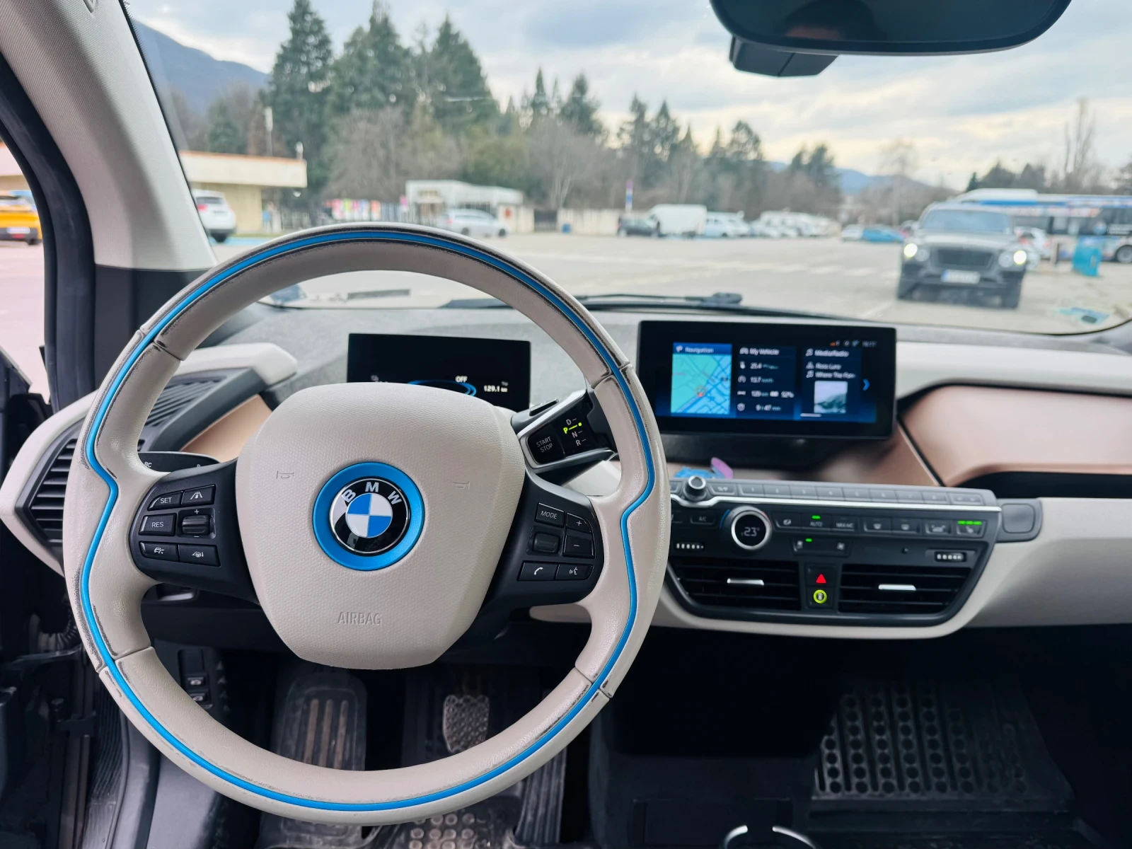BMW i3, снимка 10 - Автомобили и джипове - 53928730