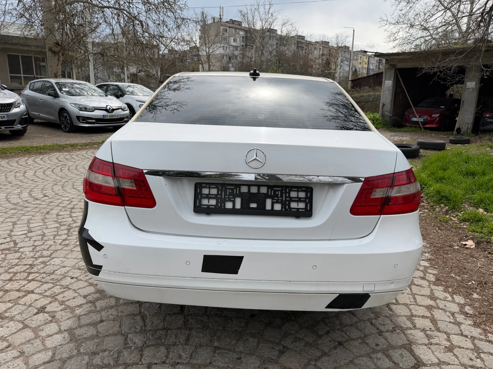 Mercedes-Benz E 220 БАРТЕР* NAVI* КОЖА* LED, снимка 4 - Автомобили и джипове - 54149995