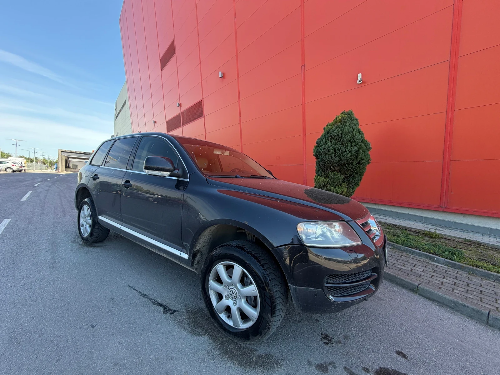 VW Touareg 3.0D* НА* ПРУЖИНИ, снимка 2 - Автомобили и джипове - 54149995