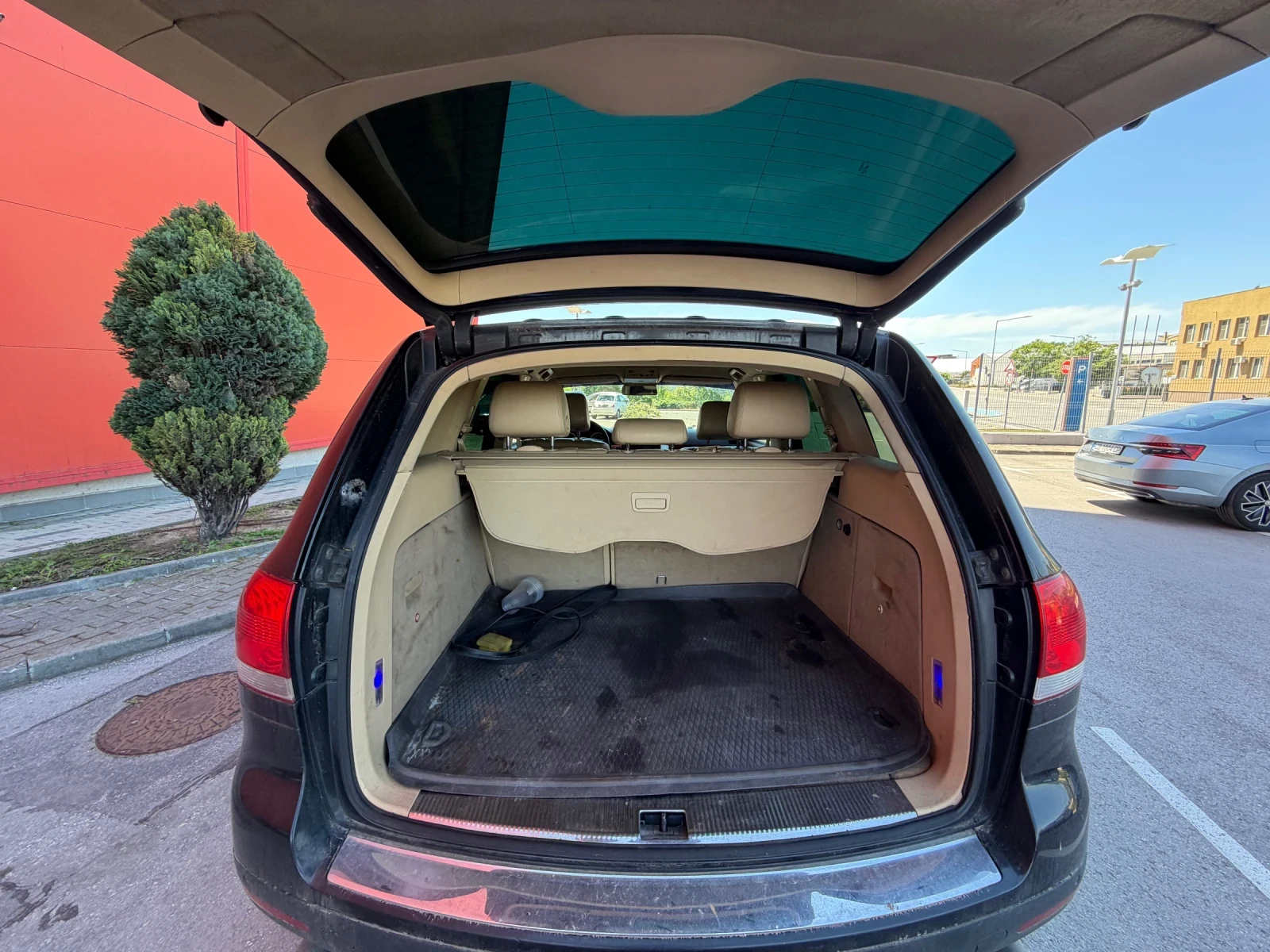 VW Touareg 3.0D* НА* ПРУЖИНИ, снимка 7 - Автомобили и джипове - 54149995