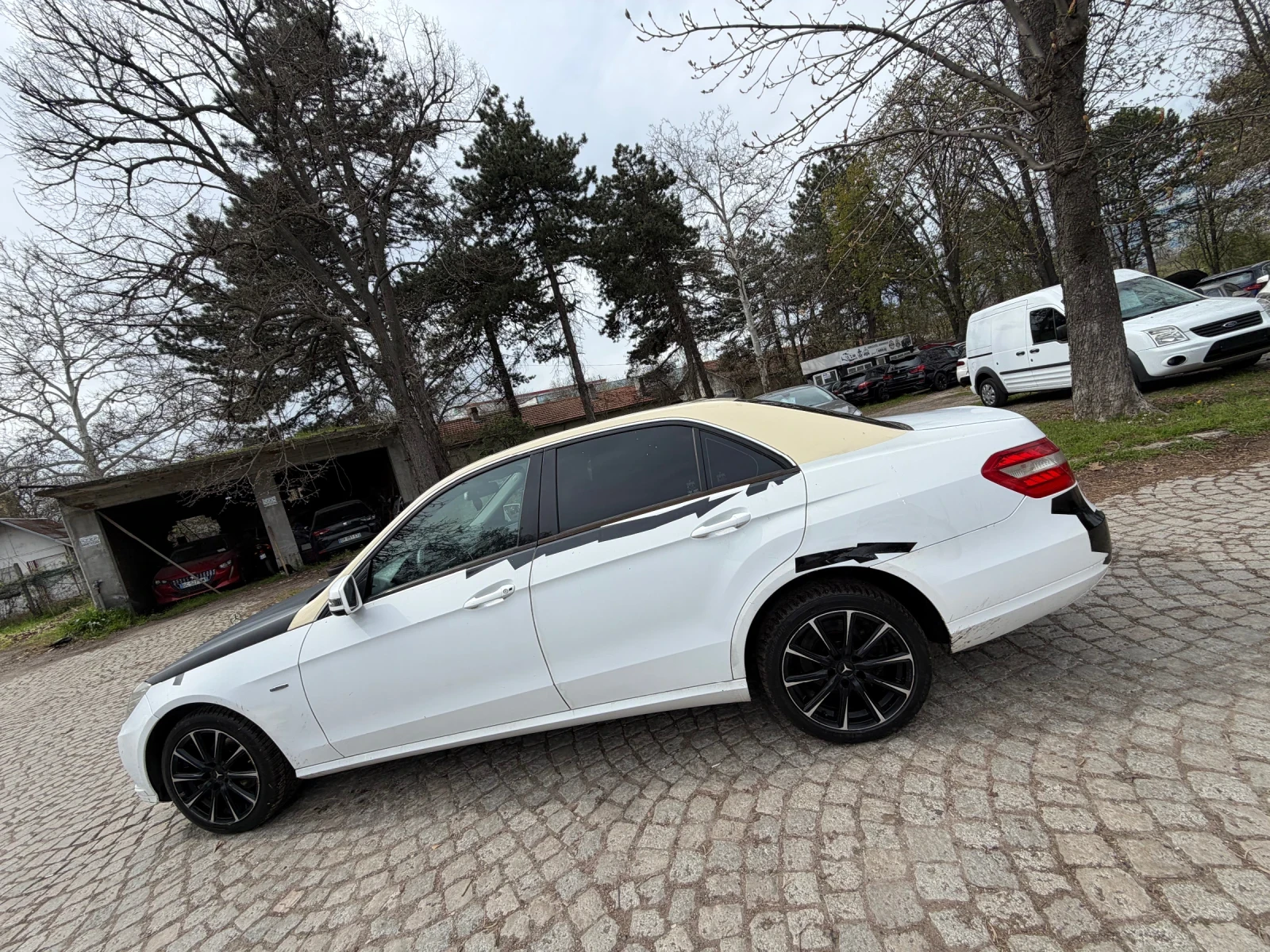 Mercedes-Benz E 220 БАРТЕР* NAVI* КОЖА* LED, снимка 6 - Автомобили и джипове - 54149995