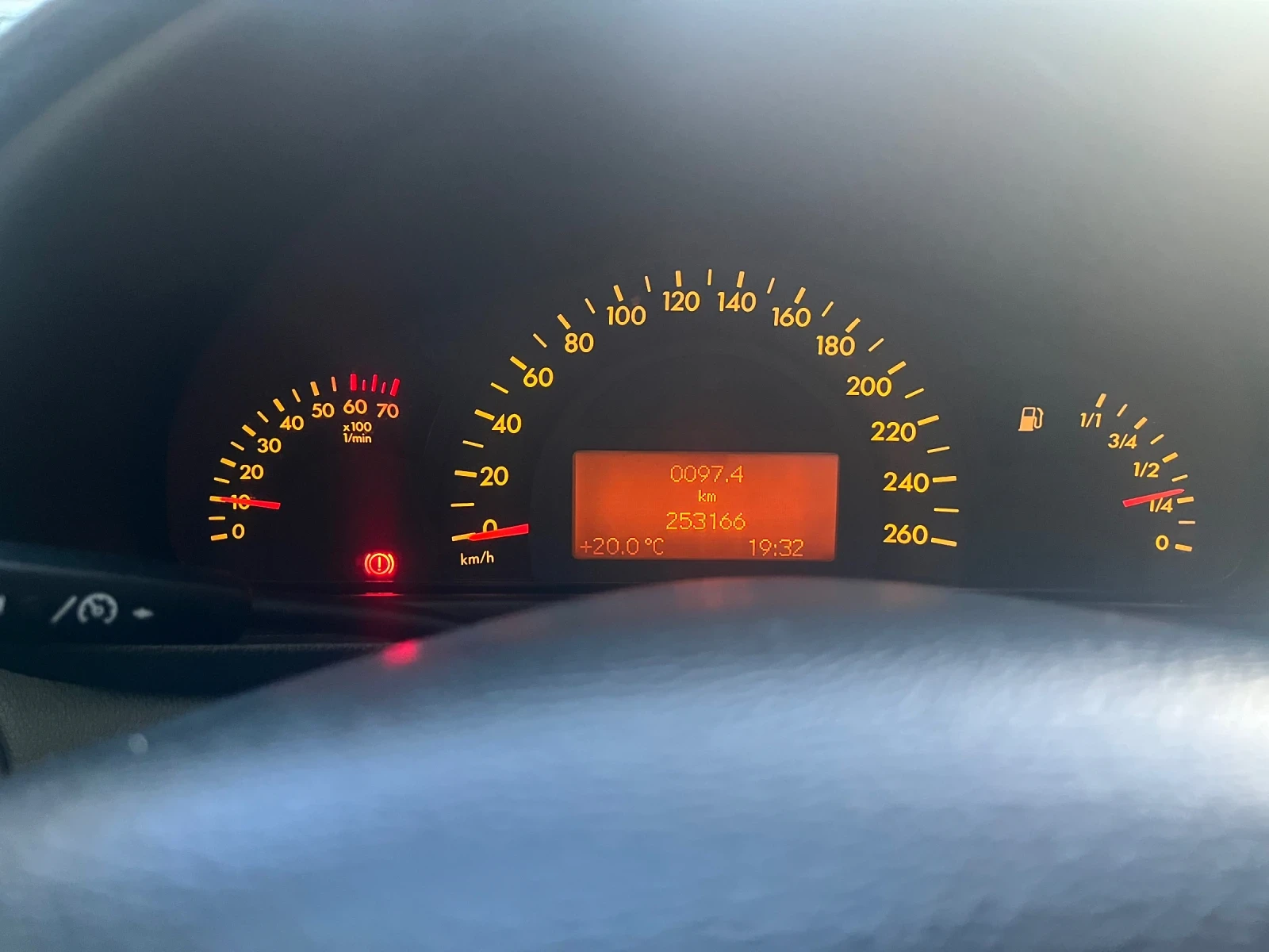 Mercedes-Benz C 200 Kompressor, снимка 5 - Автомобили и джипове - 54266295