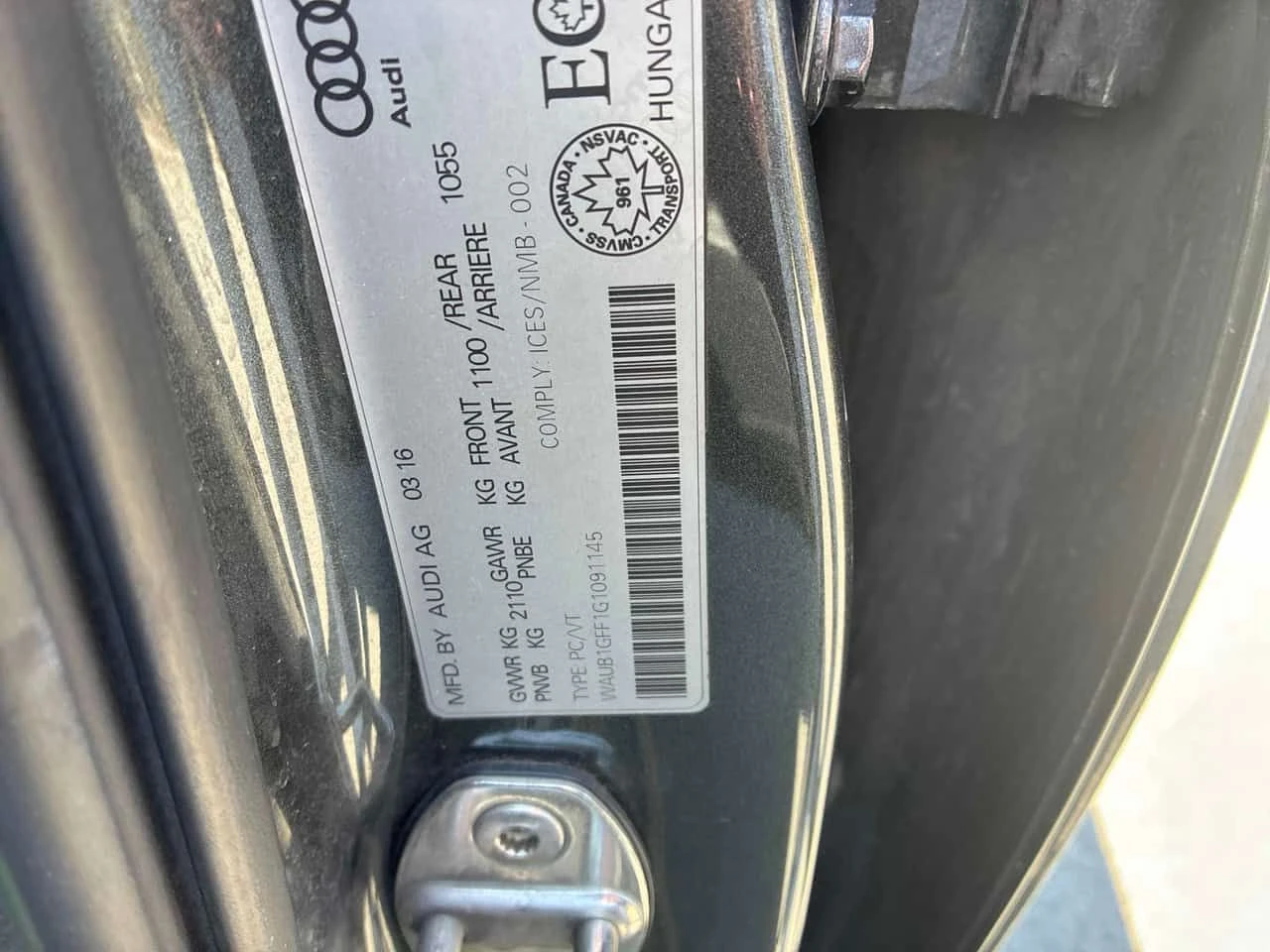 Audi S3 2.0T Progressiv/CARFAX/Carbon hood/�������/������� | Mobile.bg � ����������� 9