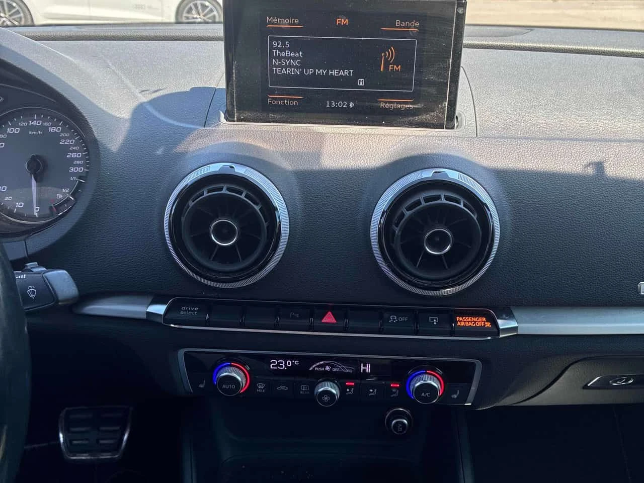 Audi S3 2.0T Progressiv/CARFAX/Carbon hood/�������/������� | Mobile.bg � ����������� 8