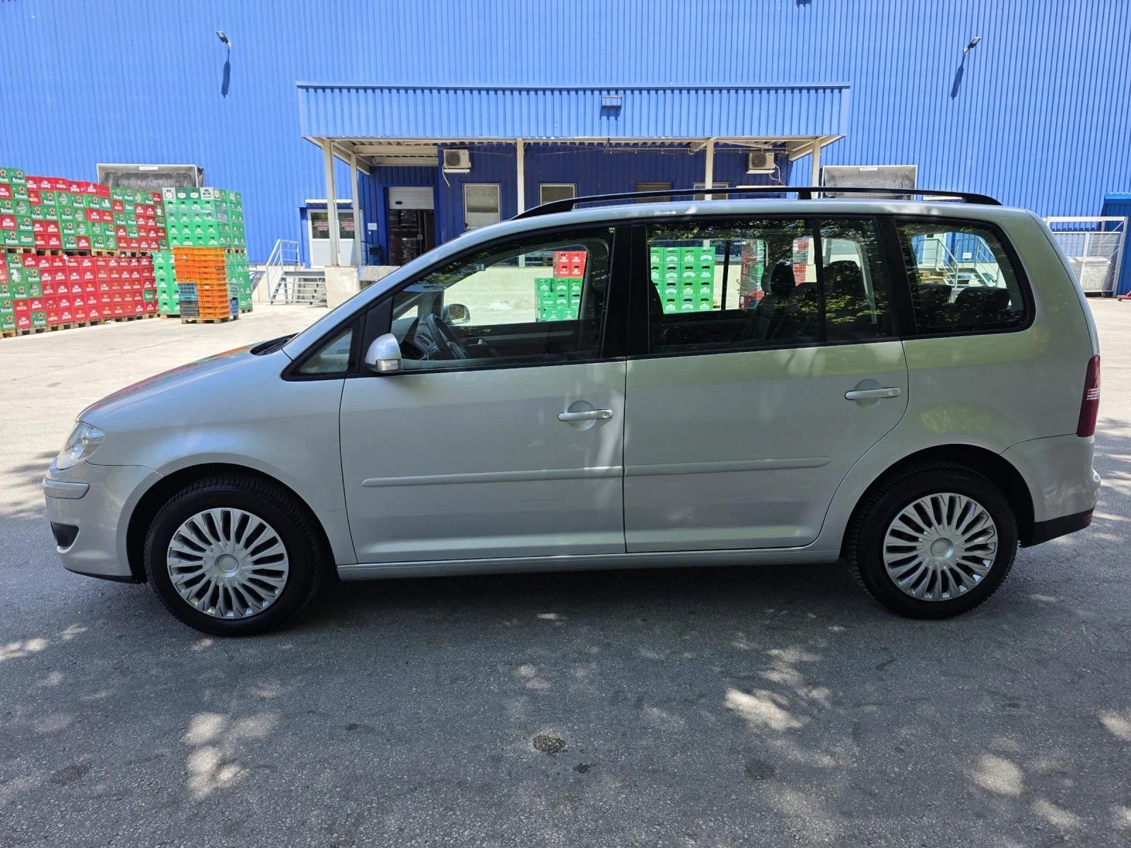 VW Touran 1.9TDI-105kc FACE 6+ 1места, снимка 2 - Автомобили и джипове - 54481436