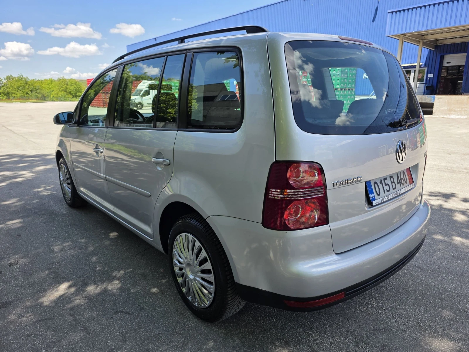 VW Touran 1.9TDI-105kc FACE 6+ 1места, снимка 3 - Автомобили и джипове - 54481436
