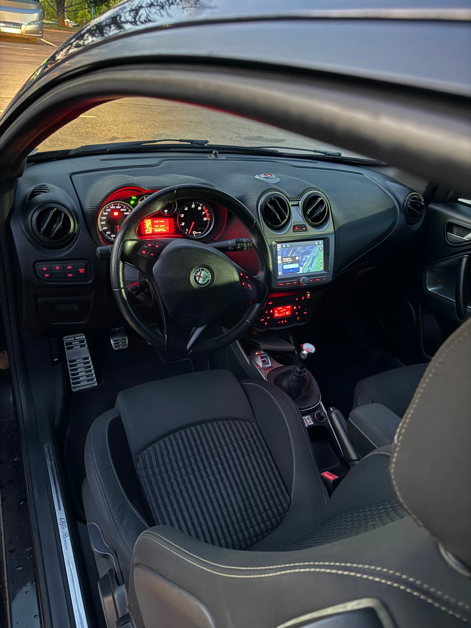 Alfa Romeo MiTo 1.4T QV 170ps, снимка 9 - Автомобили и джипове - 54837947