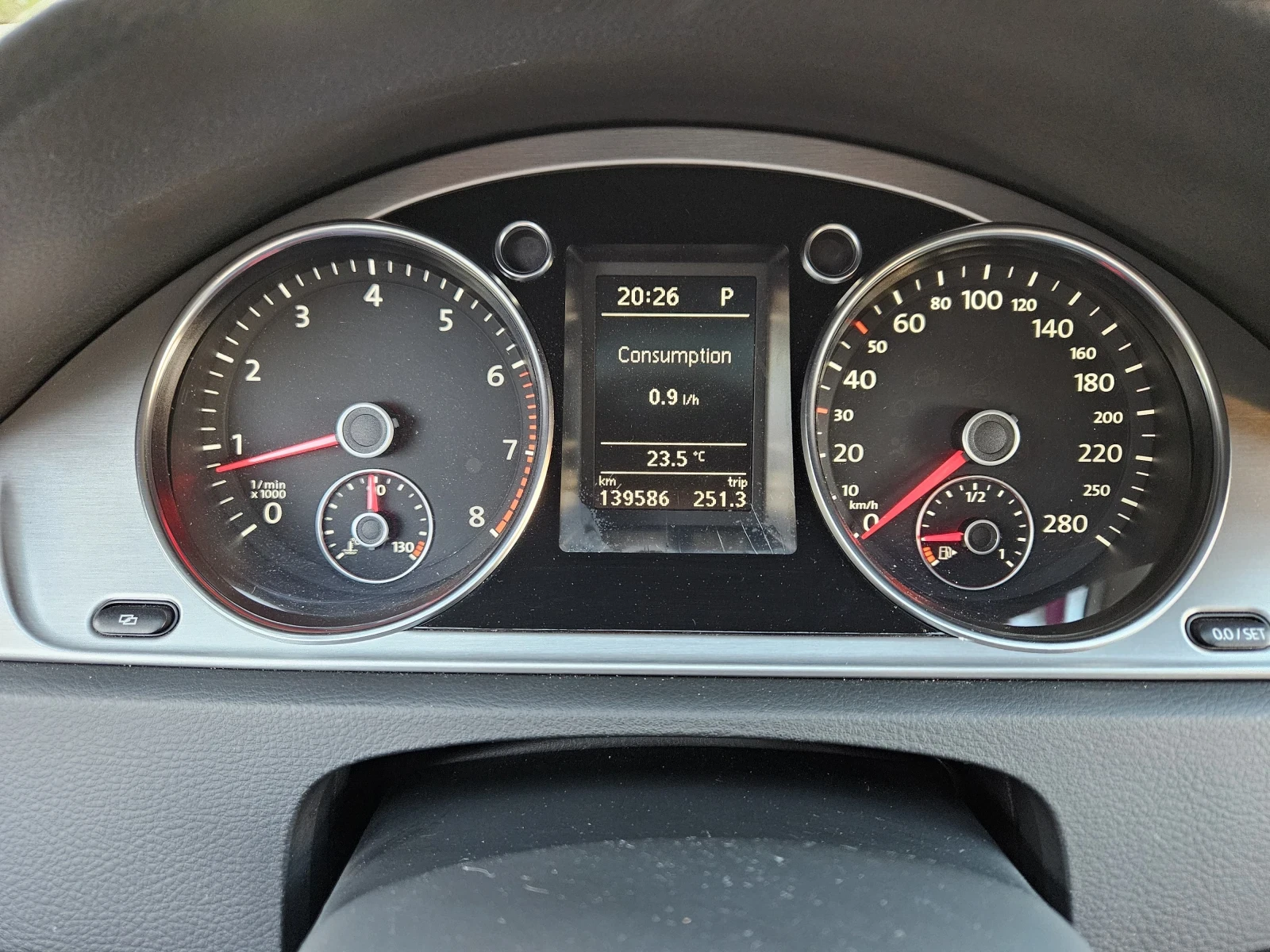 VW Passat 139 000 км, снимка 17 - Автомобили и джипове - 55237247