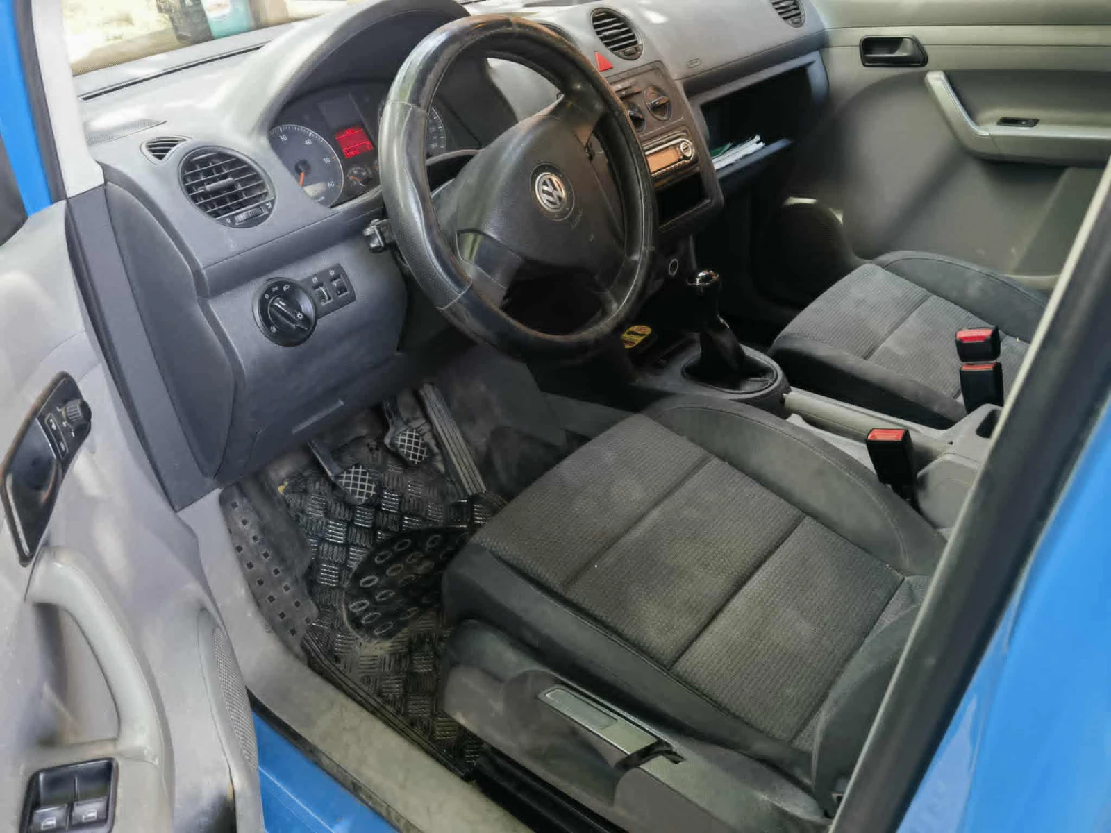 VW Caddy, снимка 7 - Автомобили и джипове - 55432198