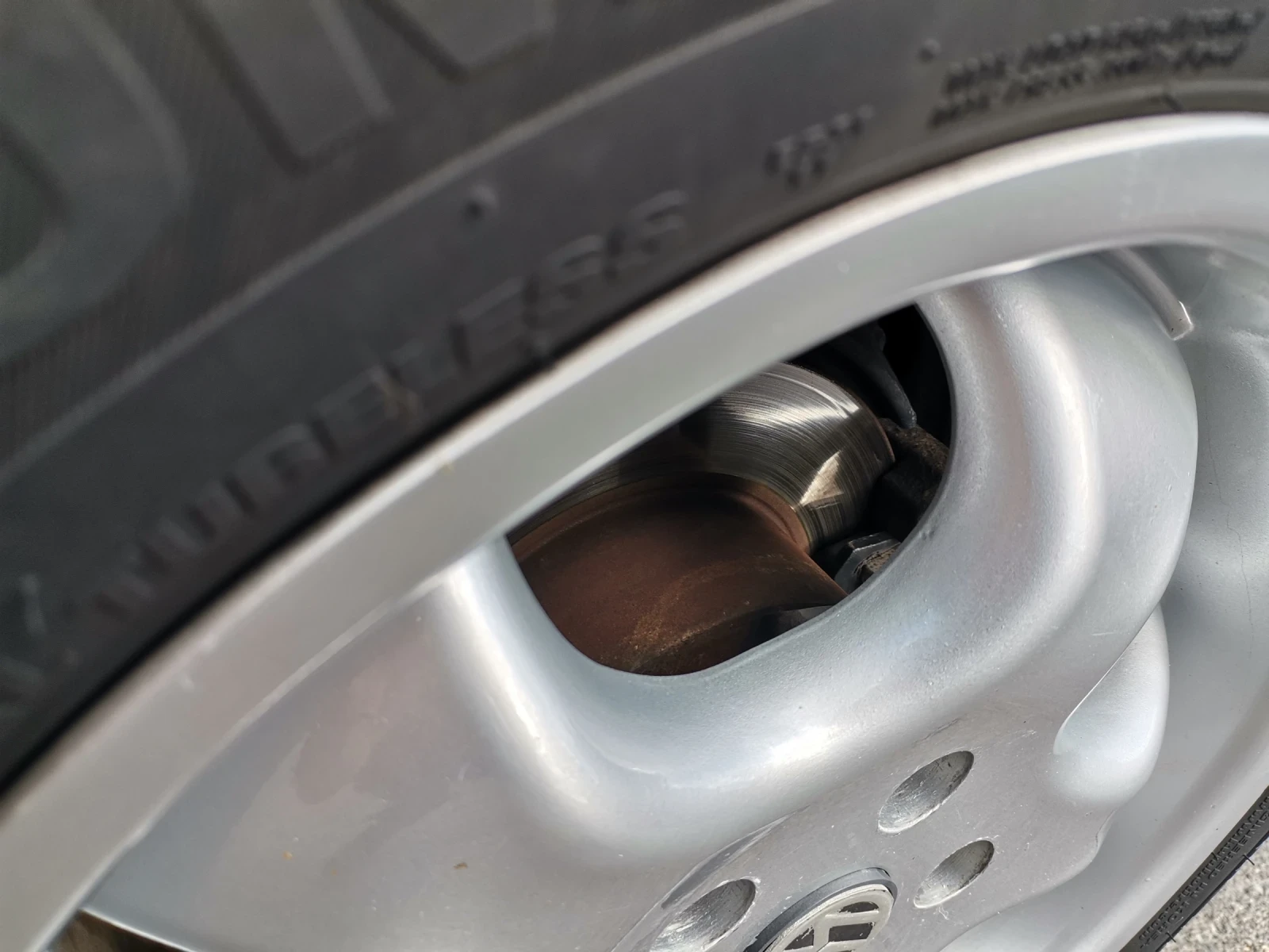 VW Passat 1, 9 TDI, снимка 11 - Автомобили и джипове - 55836552