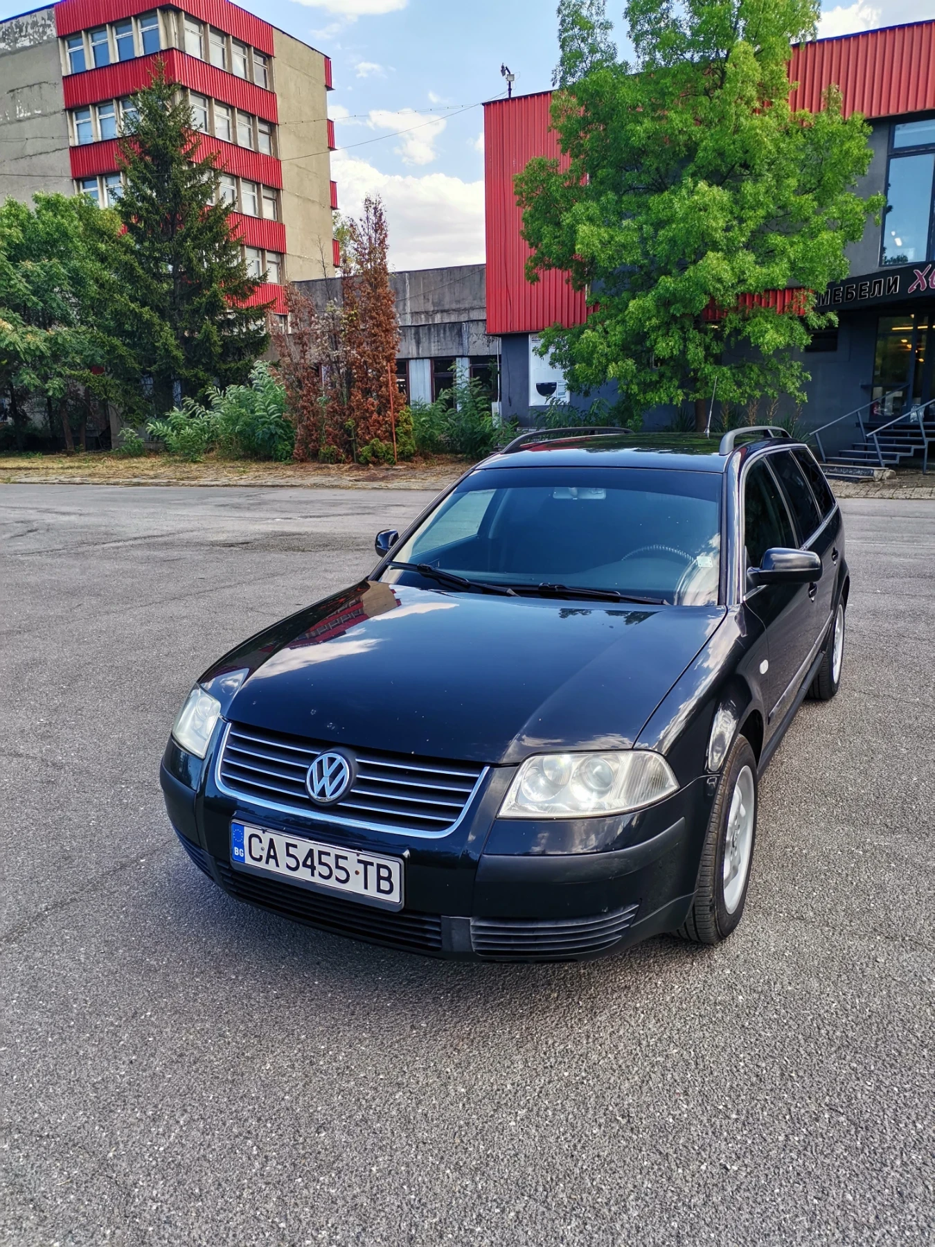 VW Passat 1, 9 TDI, снимка 2 - Автомобили и джипове - 55836552