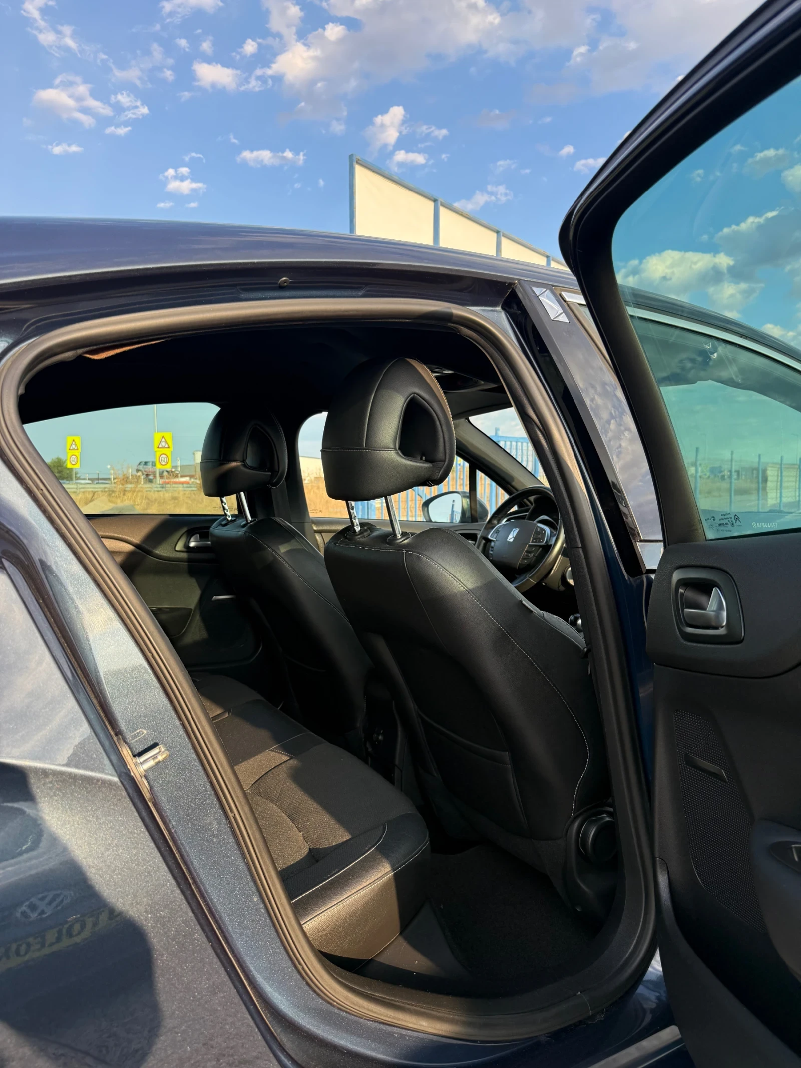 Citroen DS4 1.6 VTi * МАСАЖ* , снимка 9 - Автомобили и джипове - 55974373