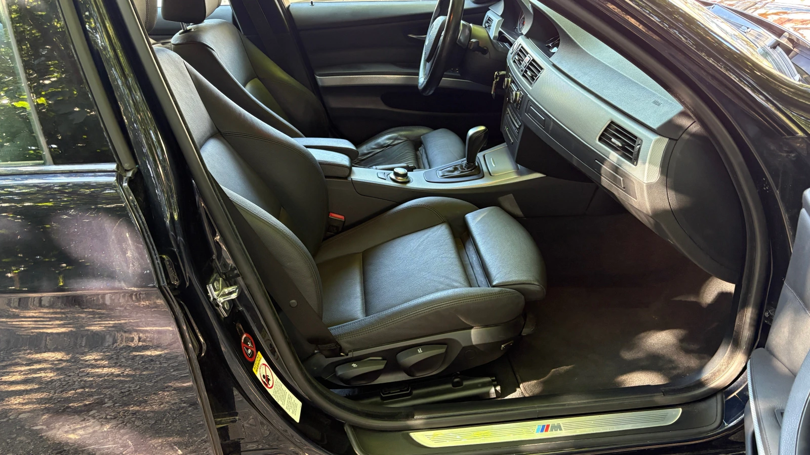 BMW 335 d M Paket E90, снимка 13 - Автомобили и джипове - 56137666