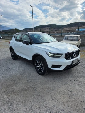 Volvo XC40 2.0д 190кс 4х4 R-design, снимка 2