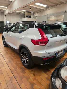 Volvo XC40 2.0д 190кс 4х4 R-design, снимка 4