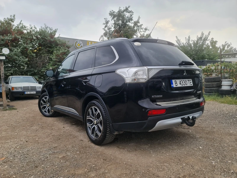 Mitsubishi Outlander УНИКАЛНА, снимка 5 - Автомобили и джипове - 48592940