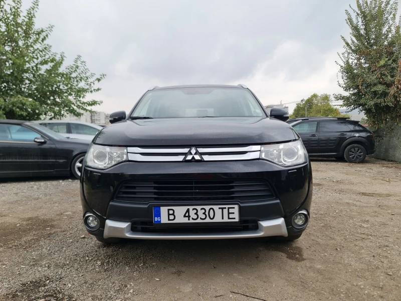 Mitsubishi Outlander УНИКАЛНА, снимка 3 - Автомобили и джипове - 48592940