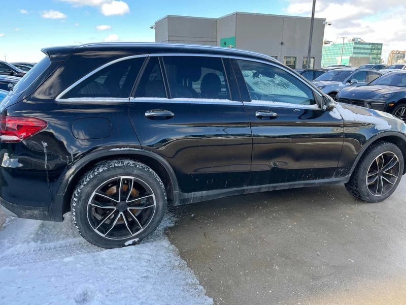 Mercedes-Benz GLC 300 * CARFAX * ФИНАНСИРАНЕ , снимка 3 - Автомобили и джипове - 52657429