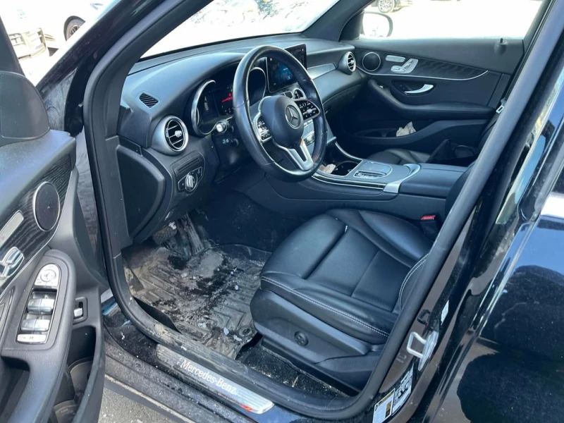 Mercedes-Benz GLC 300 * CARFAX * ФИНАНСИРАНЕ , снимка 5 - Автомобили и джипове - 52657429