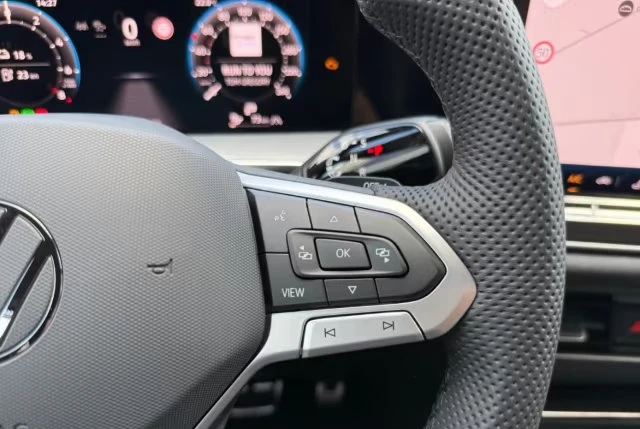 VW Tayron R-LINE/204HP/MASSAGE/7S/PANO/MEMO/360/HUD/LED/445g - изображение 6