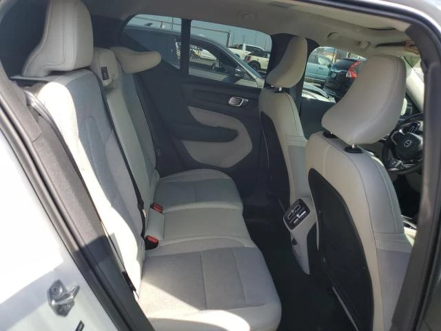 Volvo XC40 T4 MOMENTUM | Mobile.bg   11