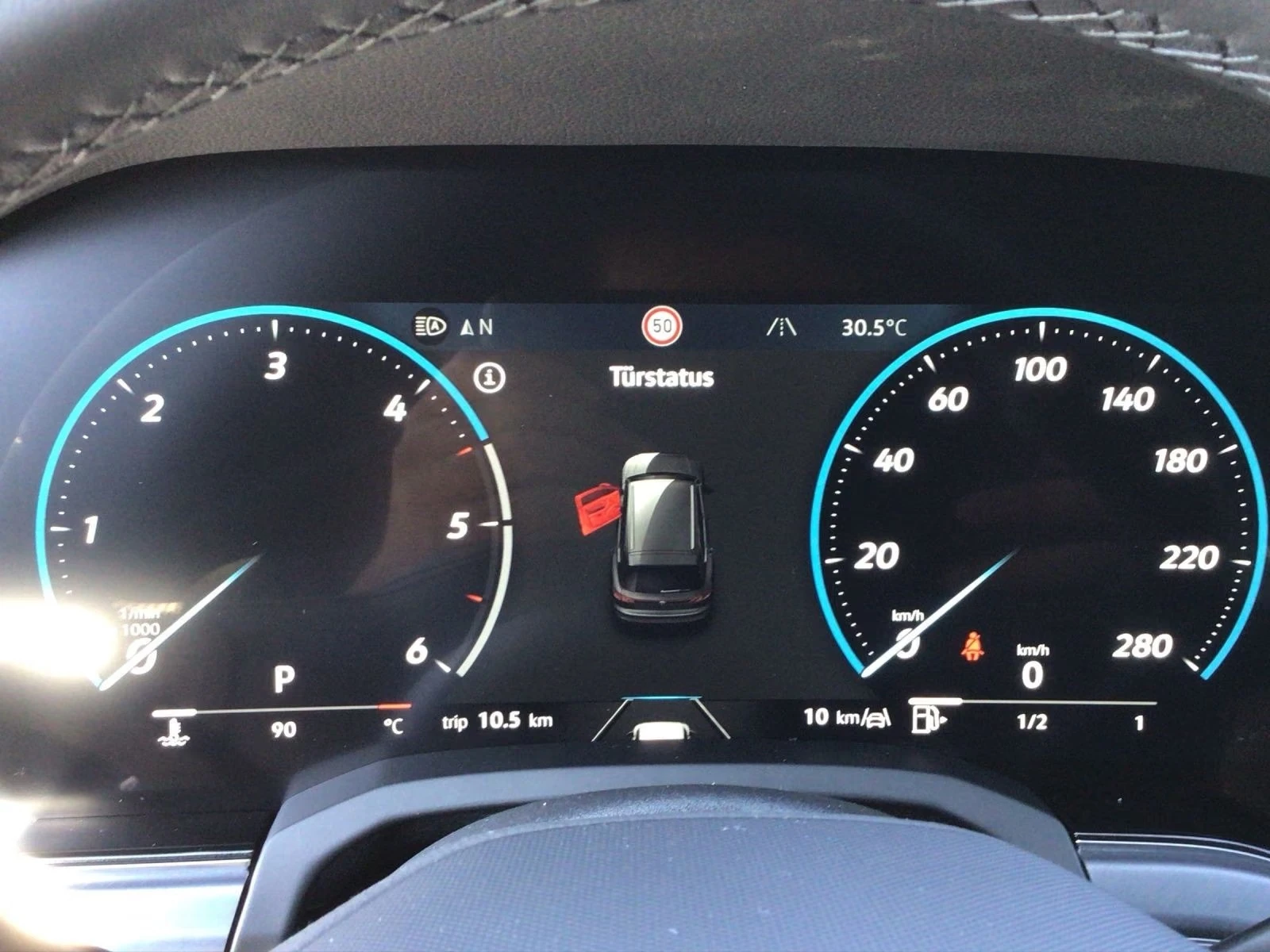 VW Touareg 3.0 TDI R-LINE, снимка 9 - Автомобили и джипове - 24724076