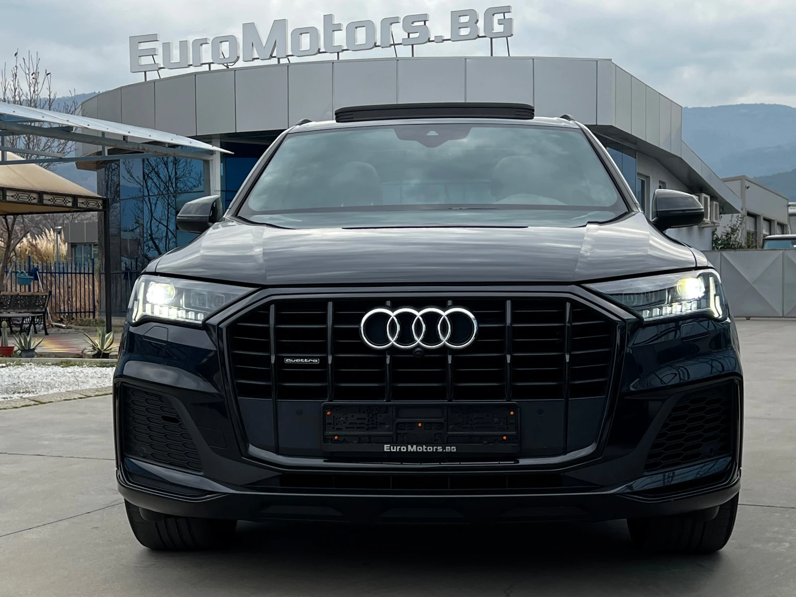 Audi Q7 50TDI, QUATTRO, 7м, S LINE, BLACK, FULL SERVICE AU - изображение 2