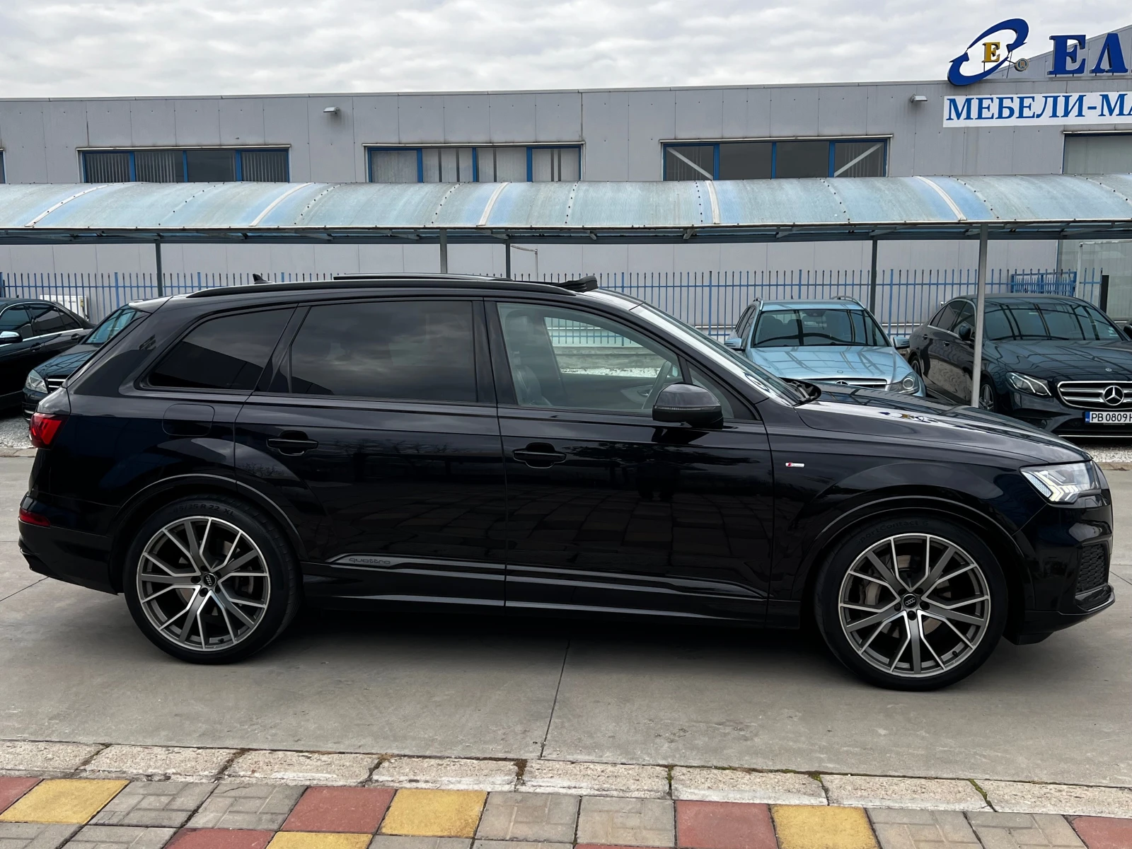 Audi Q7 50TDI, QUATTRO, 7м, S LINE, BLACK, FULL SERVICE AU - изображение 4