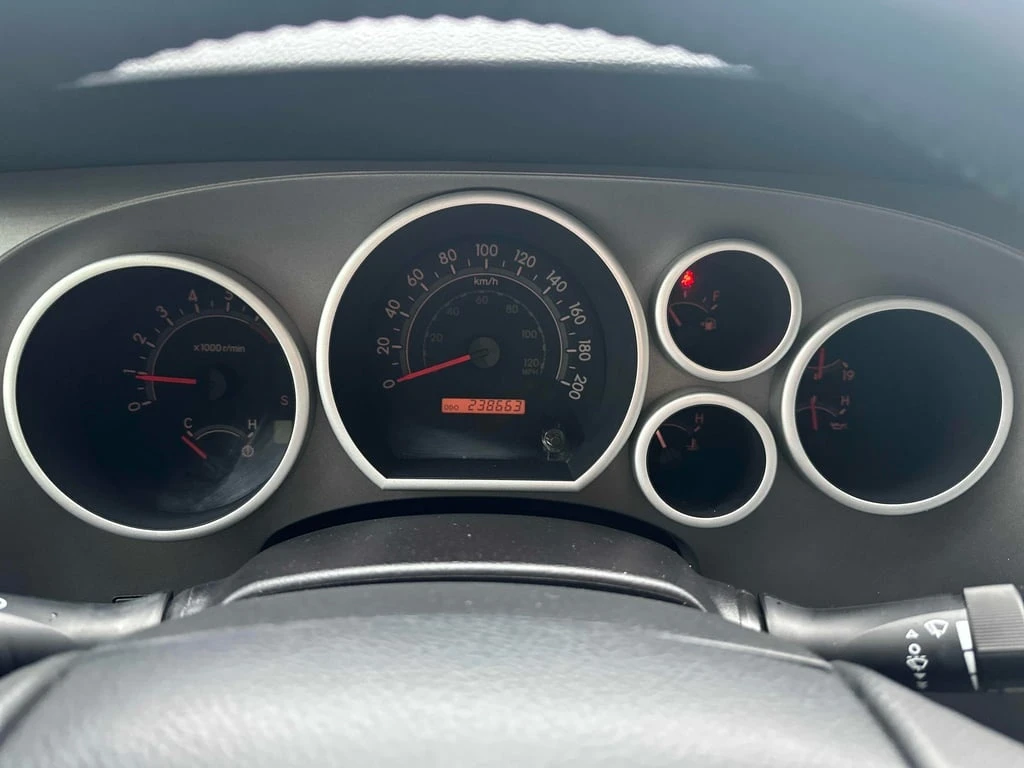 Toyota Sequoia * SR5 * CARFAX * БЕЗ ПЪРВОНАЧАЛНА ВНОСКА - изображение 8