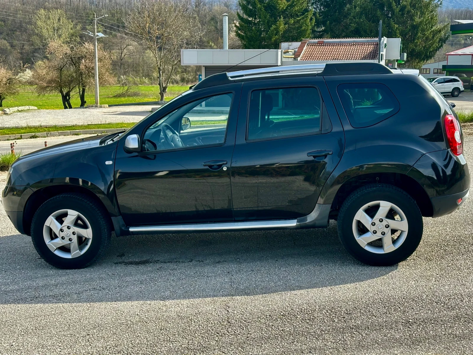 Dacia Duster 1.5 DCi 4* 4 2011 175 хил км  ТОП СЪСТОЯНИЕ, снимка 4 - Автомобили и джипове - 53965053