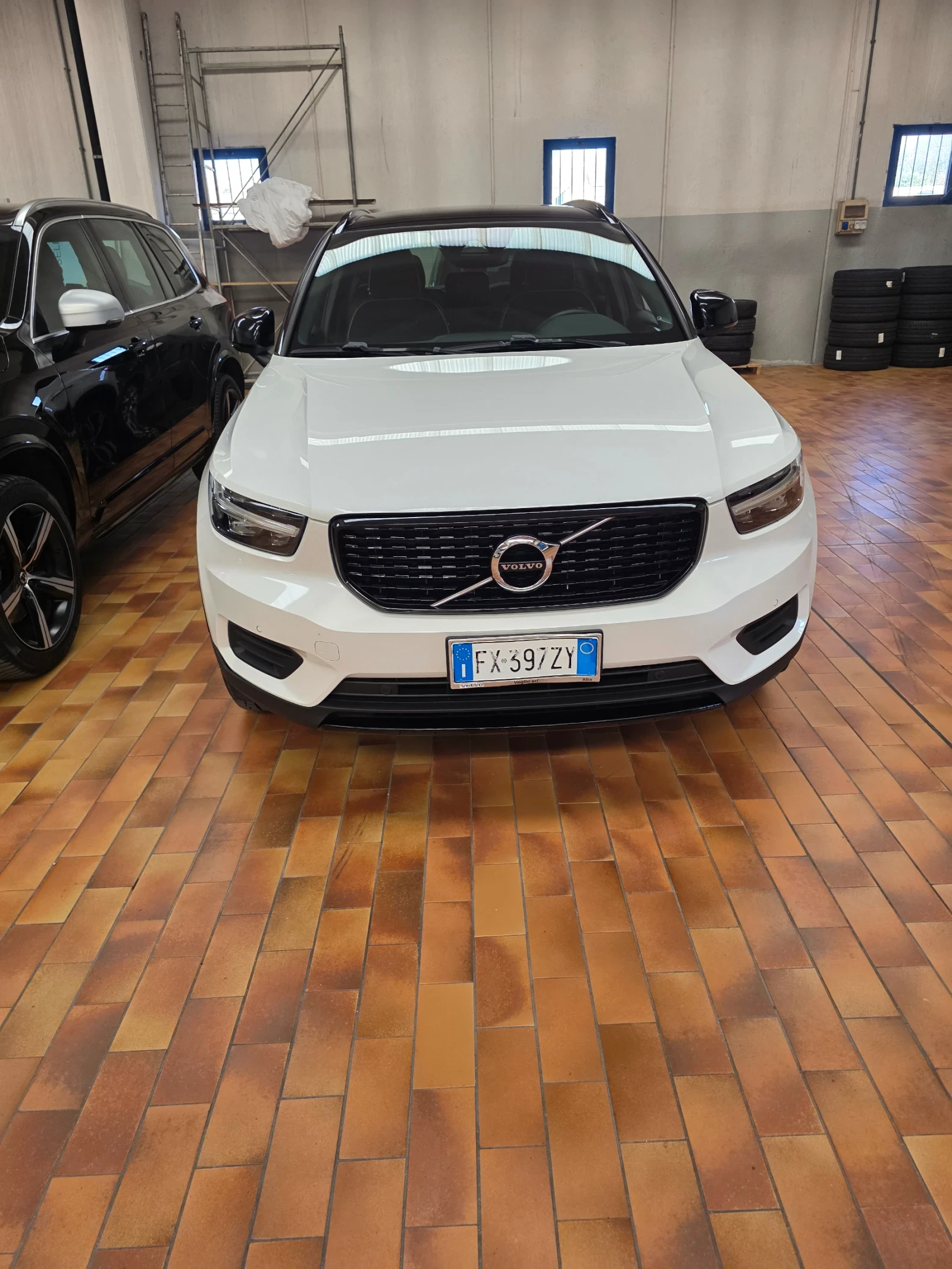 Volvo XC40 2.0д 190кс 4х4 R-design | Auto.bg — изображение 1