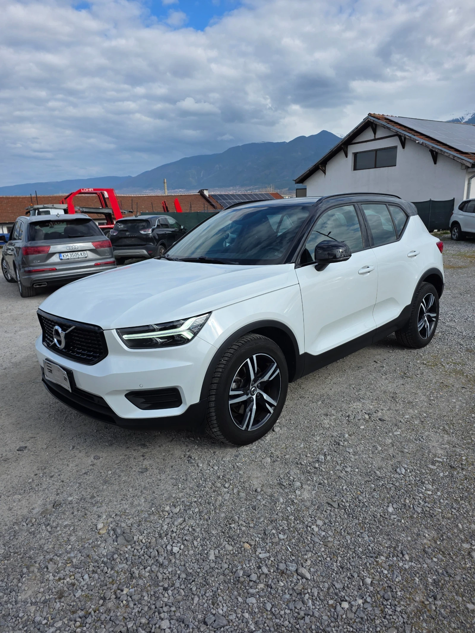 Volvo XC40 2.0� 190�� 4�4 R-design | Mobile.bg � ����������� 3