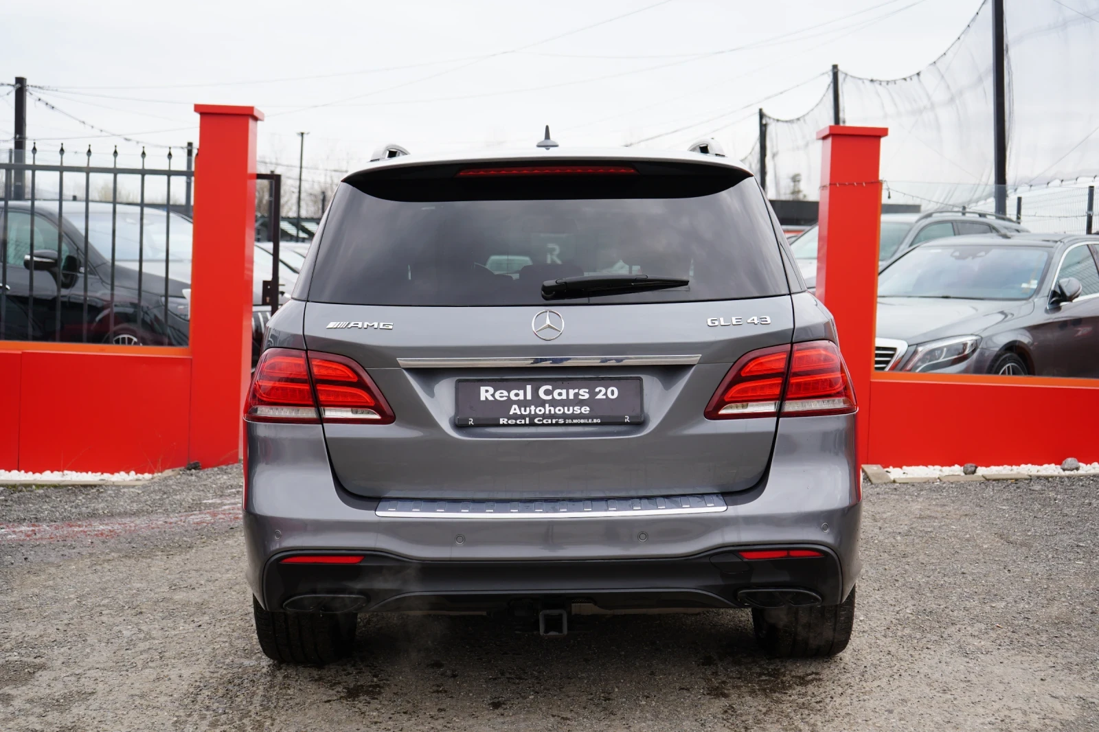 Mercedes-Benz GLE 43 AMG 4M* PANO* 360 CAMERA* KEYLESS* HARMAN KARDON, снимка 5 - Автомобили и джипове - 54039883
