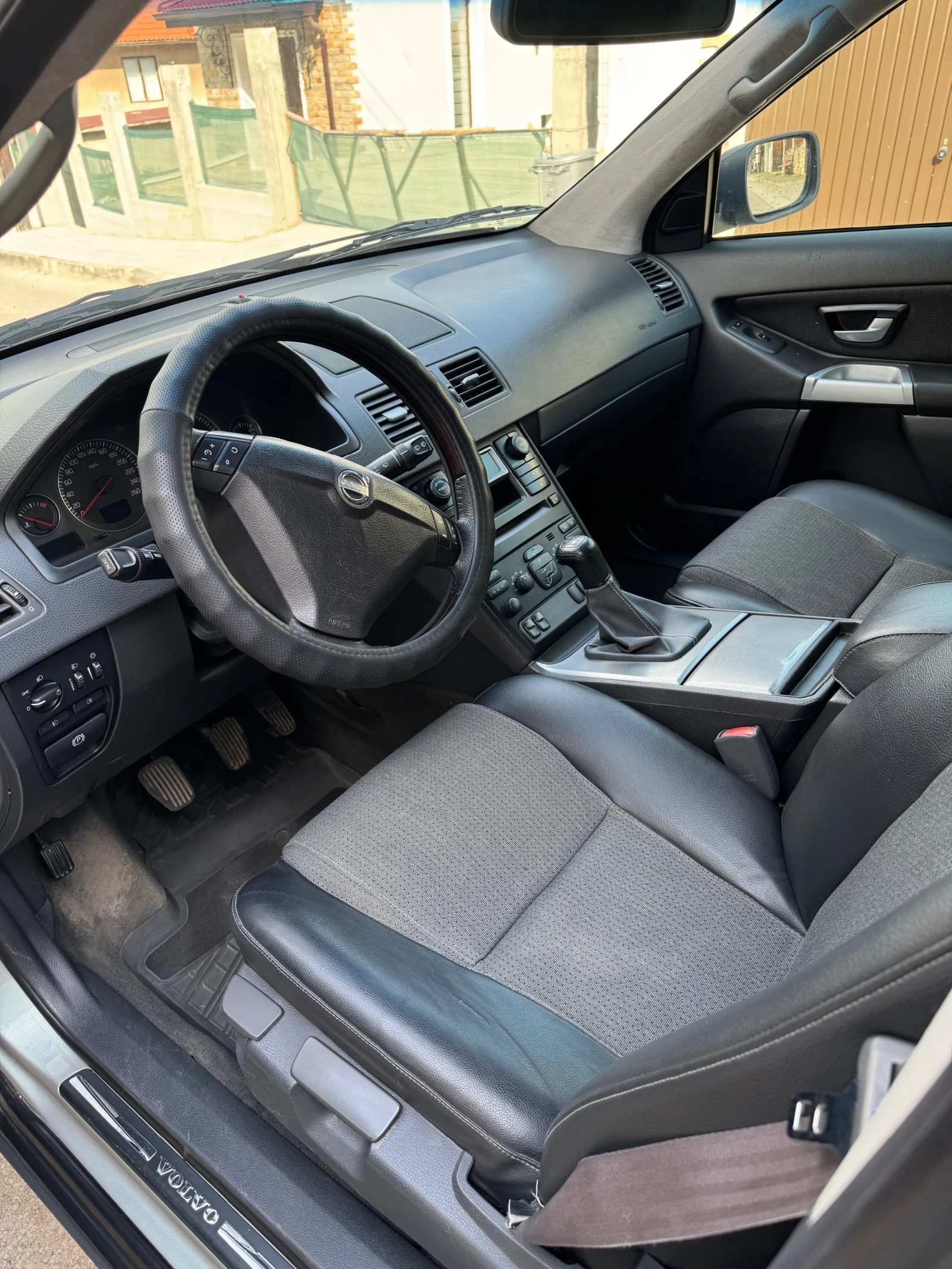 Volvo Xc90 D5, снимка 8 - Автомобили и джипове - 54634020