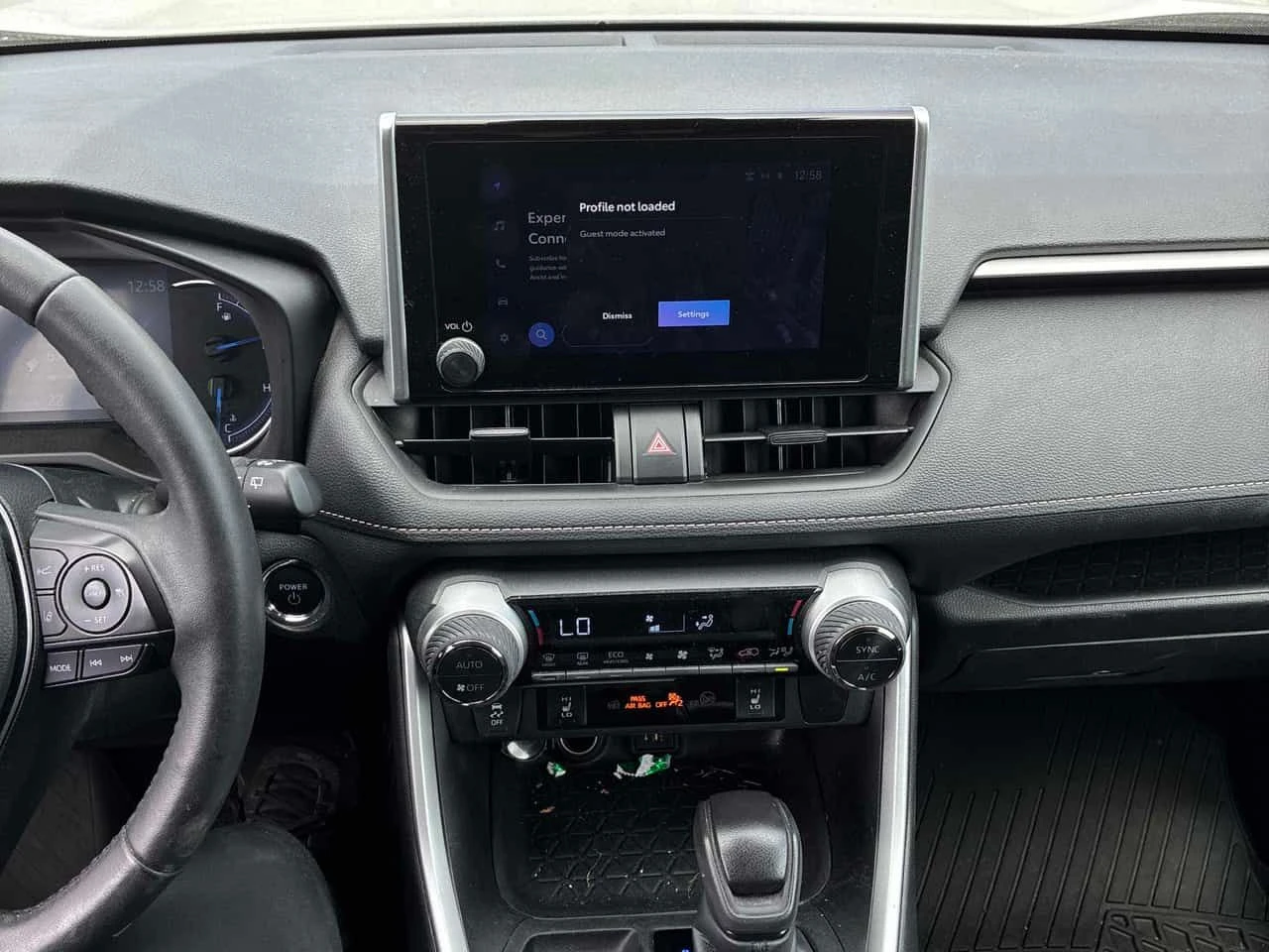 Toyota Rav4 * Hybrid XLE * CARFAX * БЕЗ ПЪРВОНАЧАЛНА ВНОСКА, снимка 9 - Автомобили и джипове - 54666304