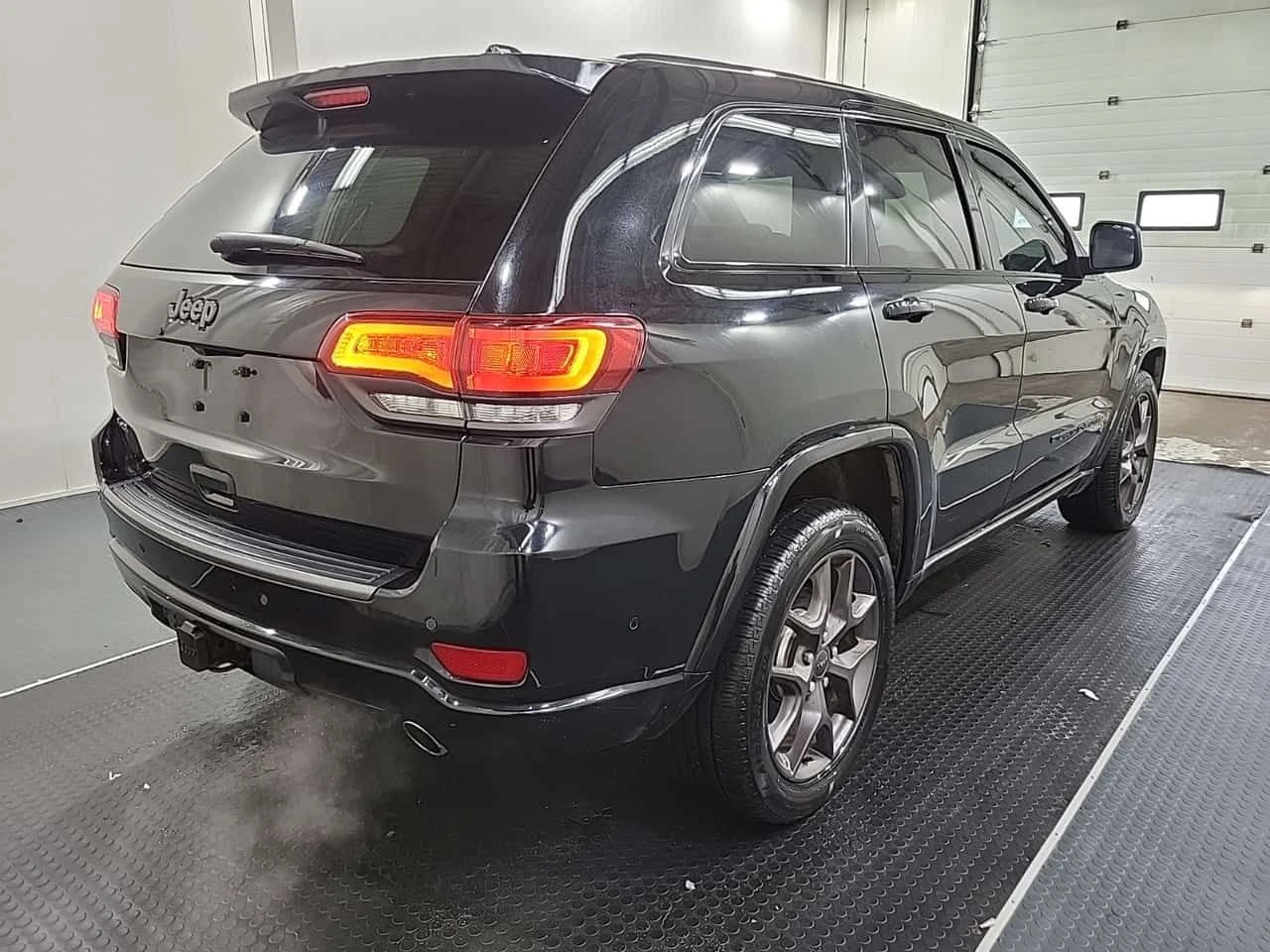 Jeep Grand cherokee * 80TH ANNIVERSARY EDITION * CARFAX * Без инцидент, снимка 3 - Автомобили и джипове - 54702016