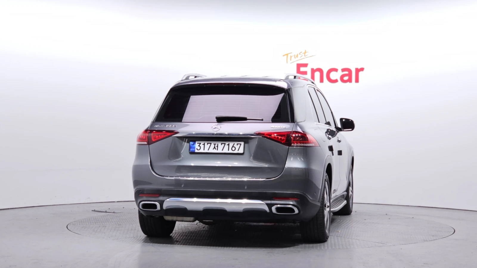 Mercedes-Benz GLE GLE300d 4MATIC | LED | подгрев | Кожа | Memory, снимка 4 - Автомобили и джипове - 56068162