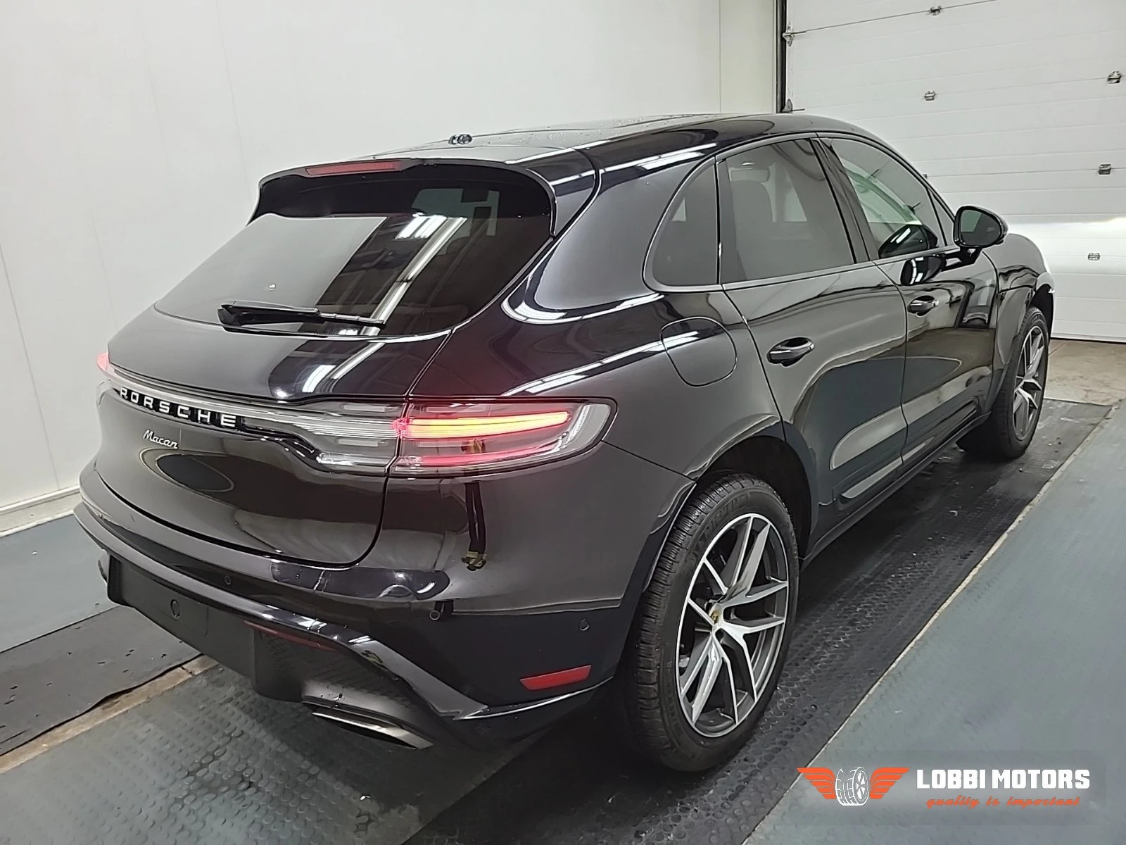 Porsche Macan, снимка 3 - Автомобили и джипове - 56069813