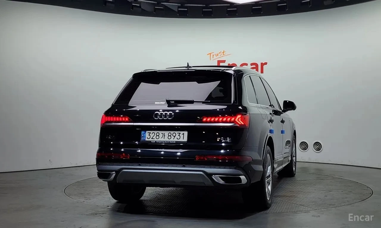Audi Q7 * 45 TDI Quattro Premium * БЕЗ ПЪРВОНАЧАЛНА ВНОСКА, снимка 4 - Автомобили и джипове - 56125960